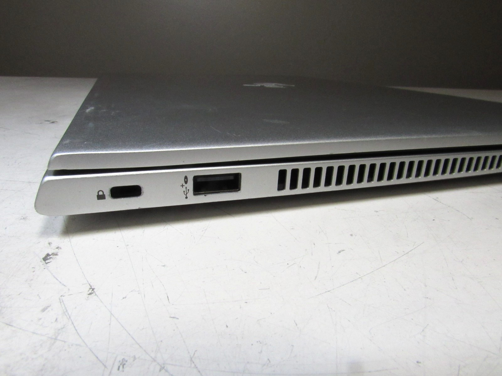 HP ProBook 450 G6, Inte Core i5-8265U CPU 1.60GHz- RAM 24 GB, 256GB NVMe- NO OS