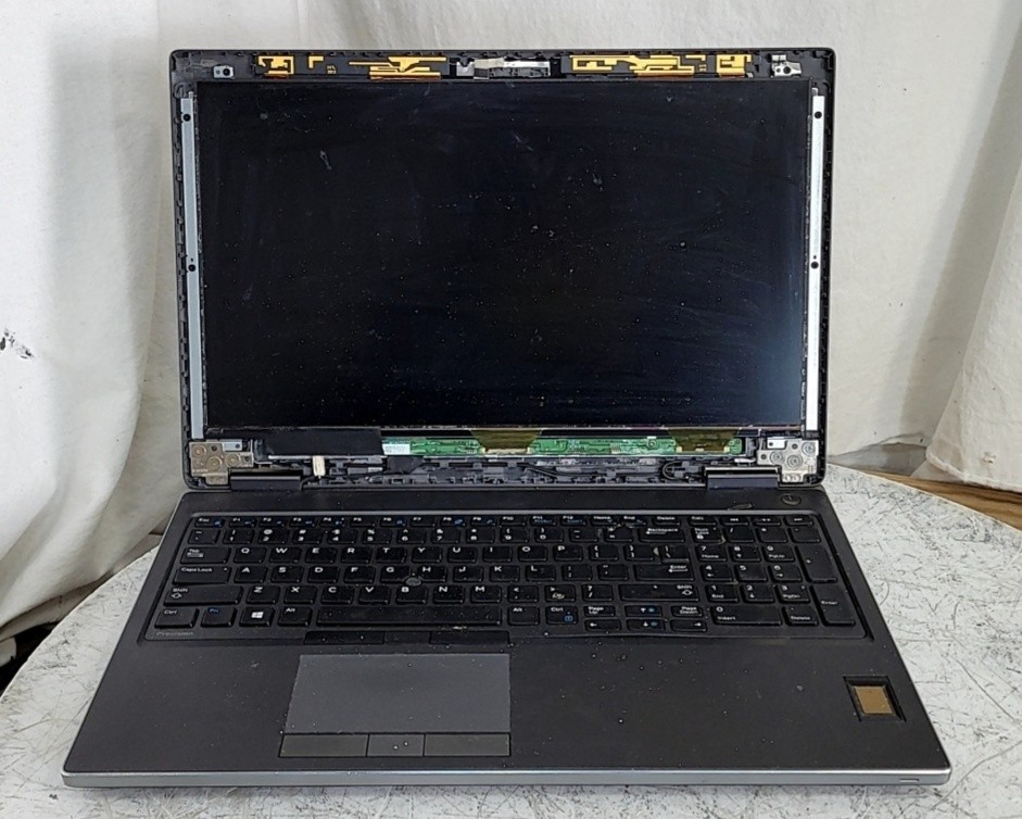 DELL PRECISION 7540 Laptop XEON E-2276M 8GB 512GB SEE NOTES