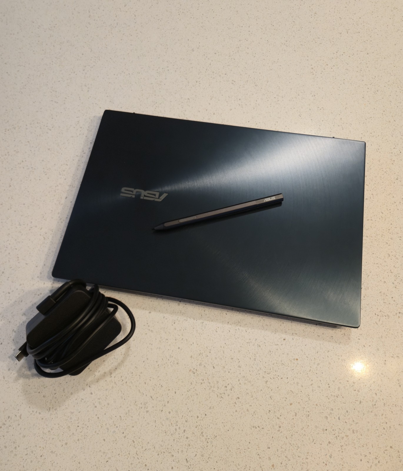 ASUS ZenBook Duo UX482 14″ FHD Touch – i5-1155G7, 16GB RAM, 512GB SSD