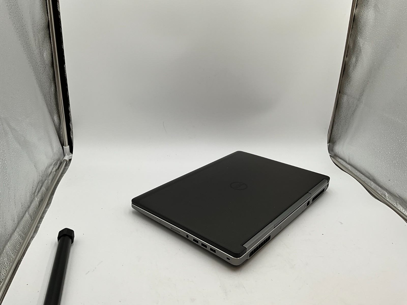 DELL Precision 7710 i7-6820HQ 32GB 512GB 17.3″ M3000M LAPTOP 6MGWQ72 NO OS