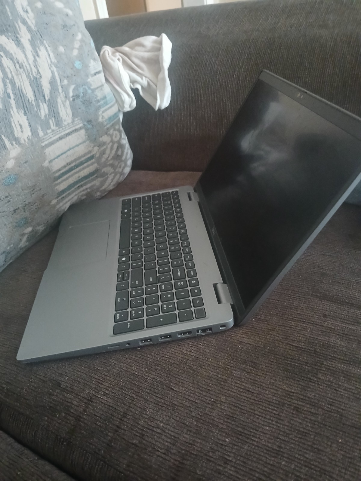 Dell Latitude 5420 14 in (256 GB SSD Intel Core i5 11th Gen. 4.40 GHz 8 GB)…