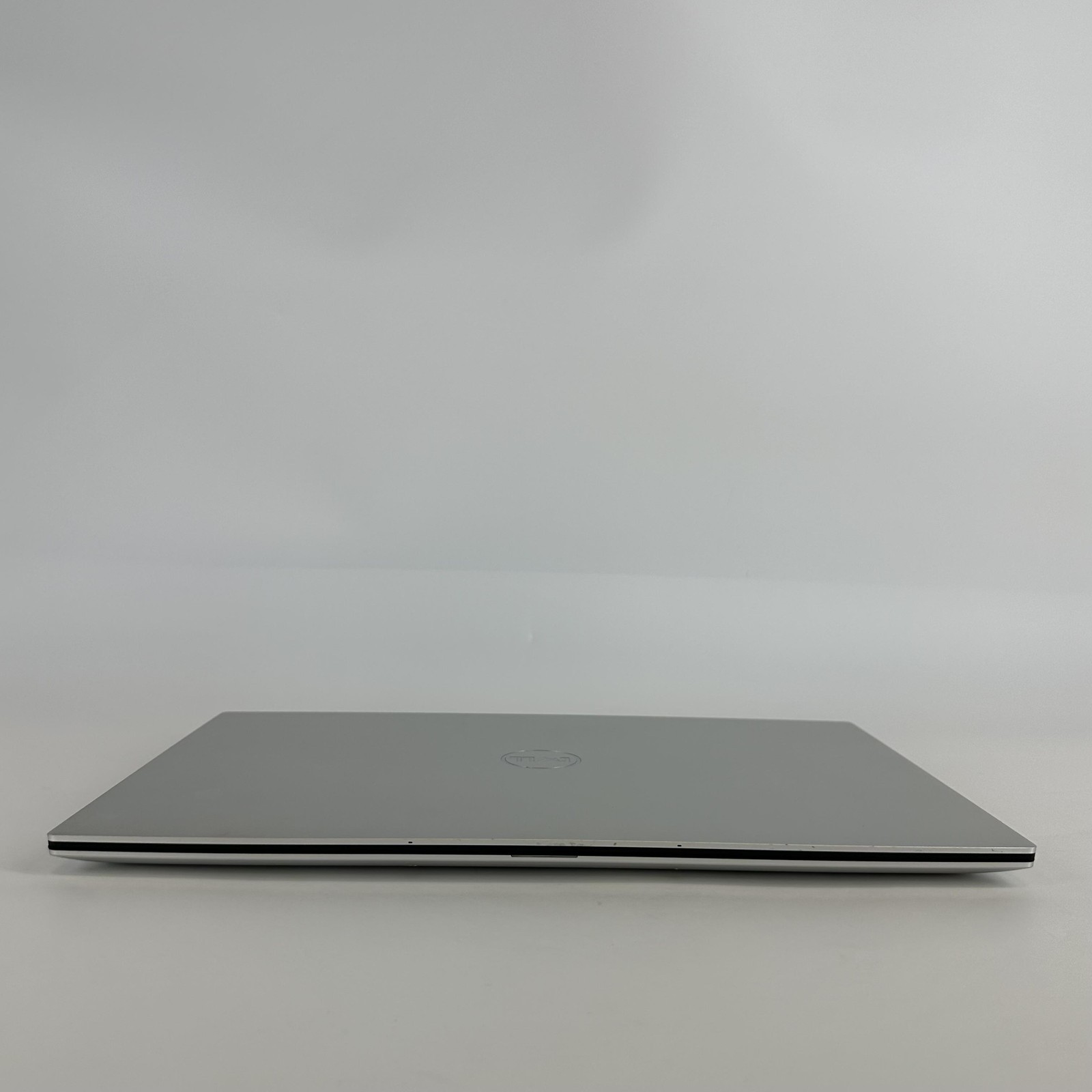 Dell XPS 17 9730 UHD+ TOUCH 2.6 GHz i9-13900H 64GB 4TB/4TB NVIDIA RTX 4080 Good