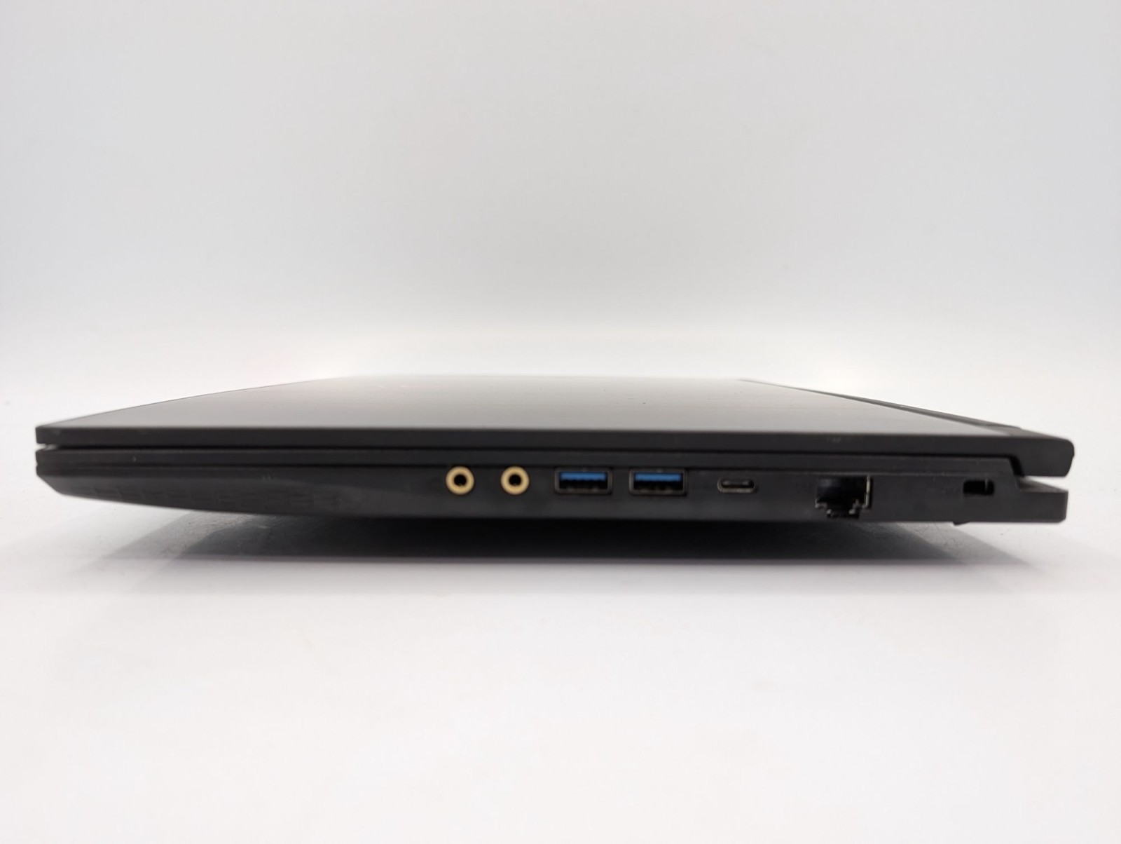 MSI GF63 8RC-252CA 15.6″ Display Intel Core i7-8750H 2.20GHz Processor Laptop