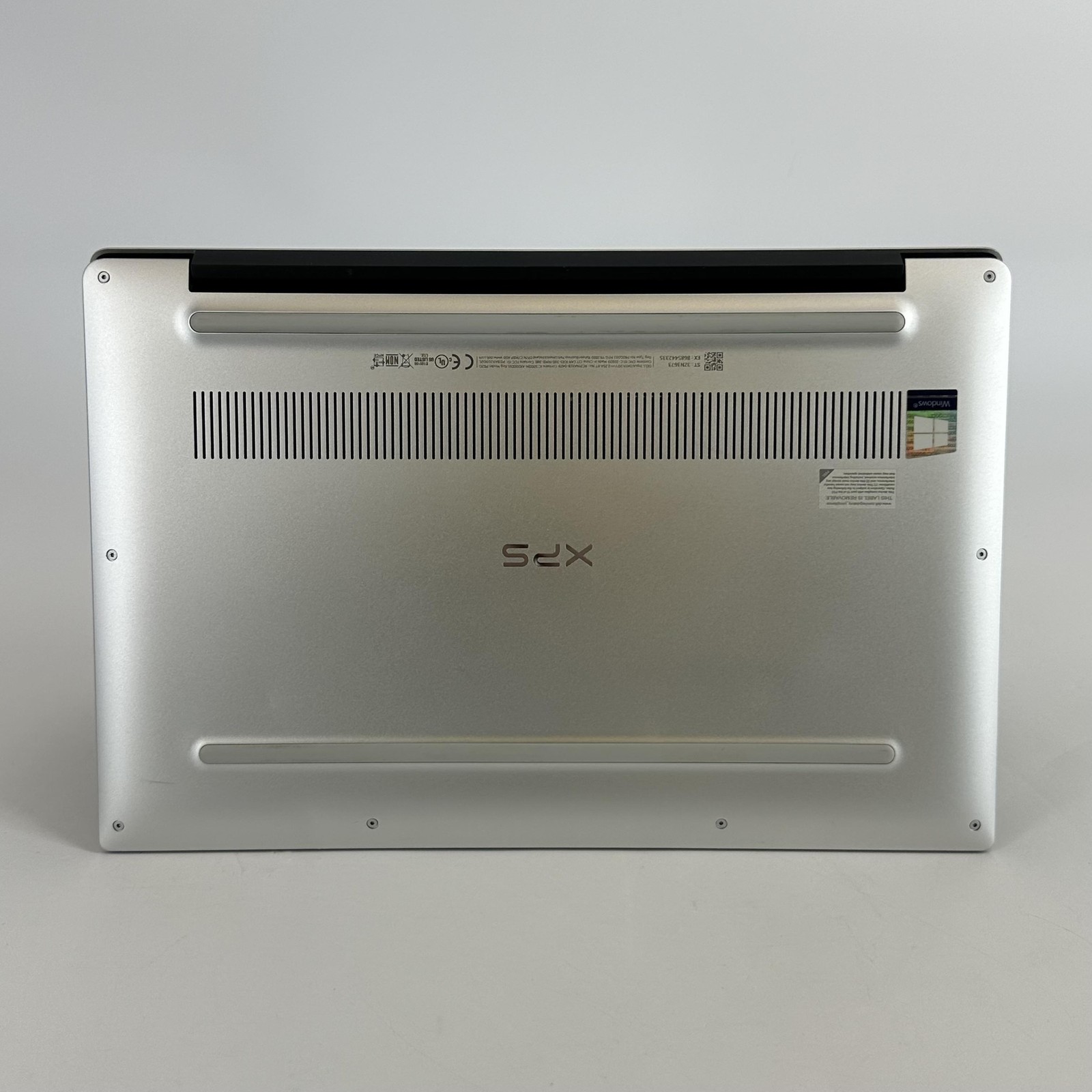 Dell XPS 13 7390 2020 Silver 4K TOUCH i7-10710U 1.10GHz 16GB 1TB SSD Good