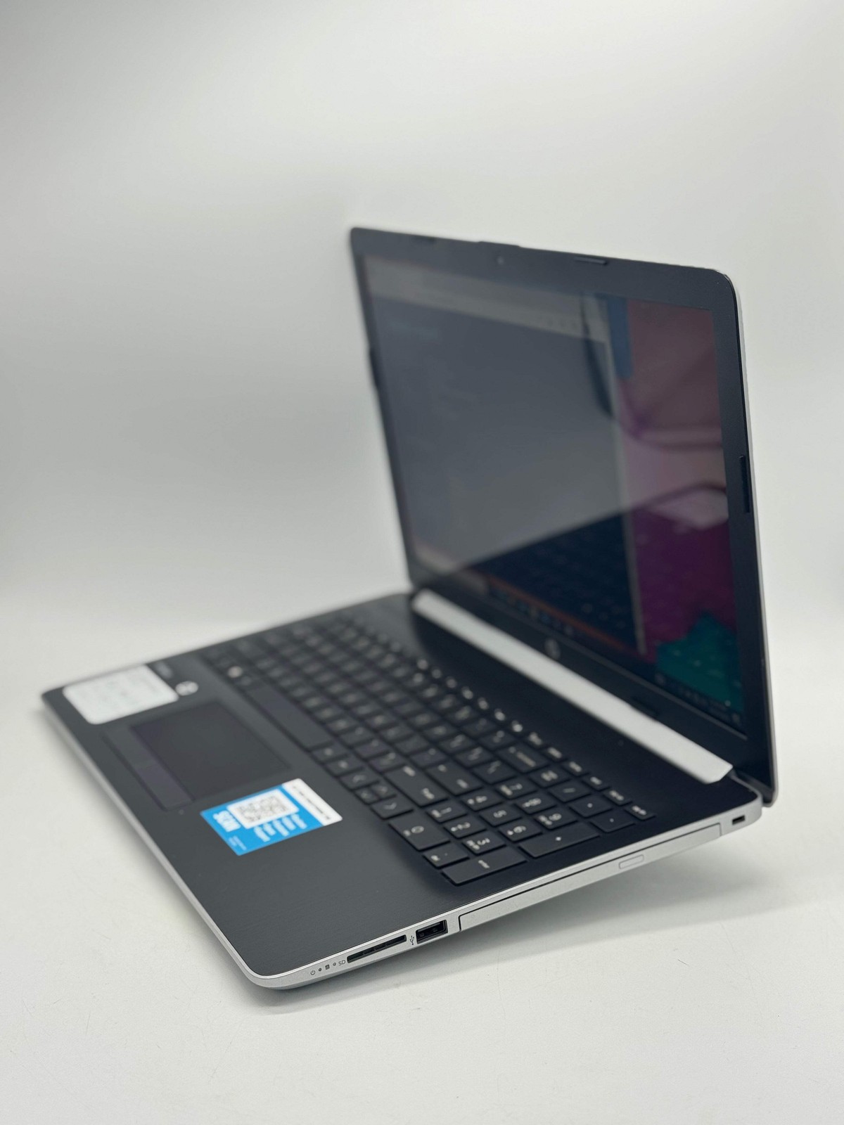 HP 15-db0031nr 15.6″ AMD A9 4GB 1TB HDD Black Used