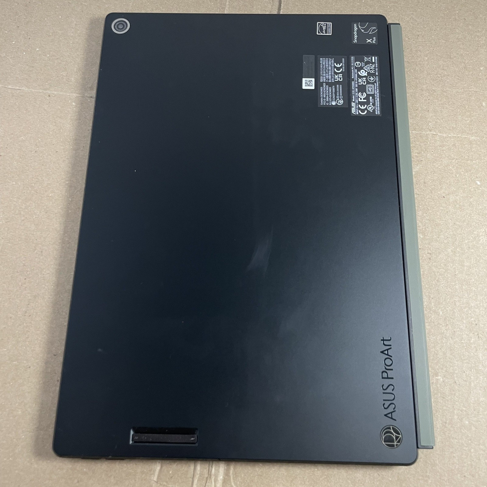 ASUS ProArt PZ13 13″ OLED 3K Detachable Laptop Snapdragon X Plus 16GB 1TB SSD