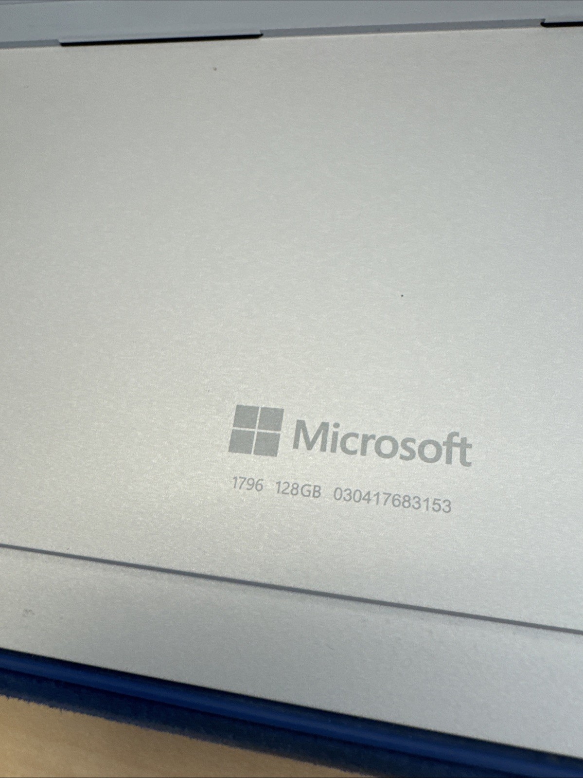 Microsoft Surface Pro 5 Gen 1796 i5/8/128 Windows 10 Pro
