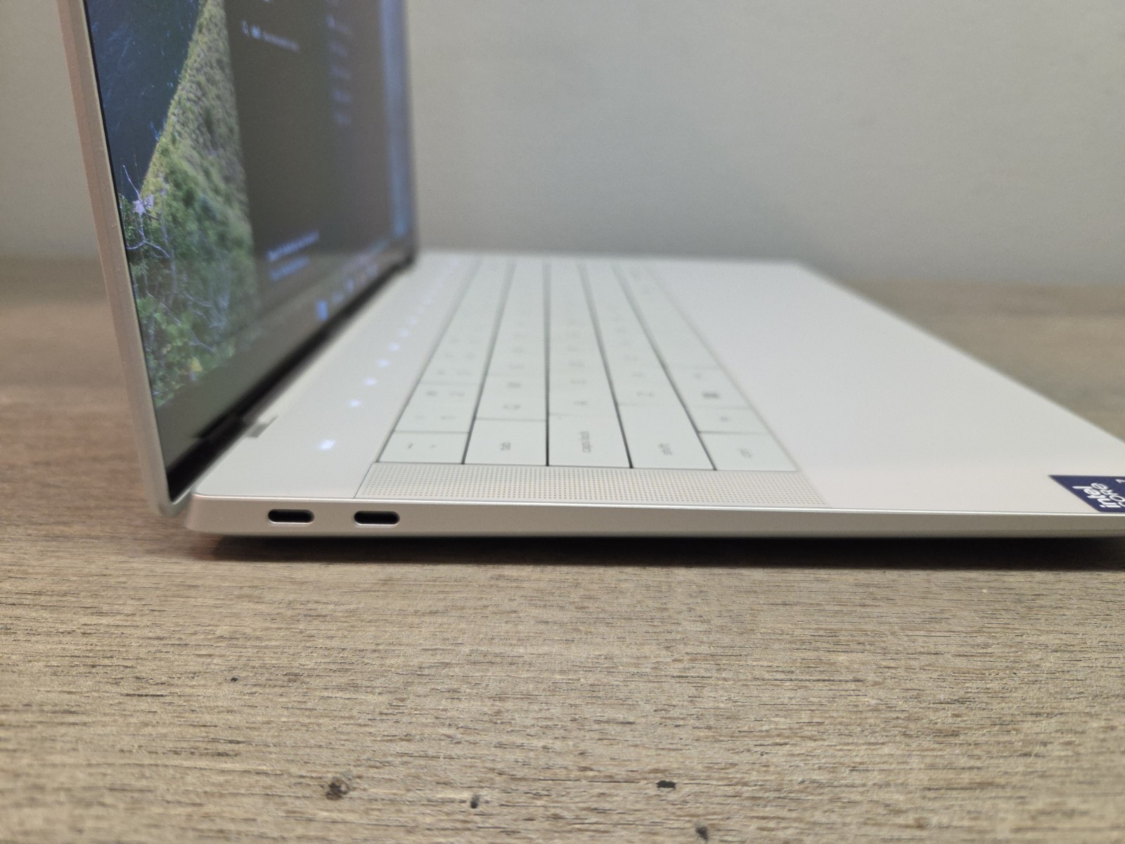 Dell Premium DA14250 14″ XPS14 3.2K 120Hz Touch OLED Core Ultra 7 255H 32GB 1TB