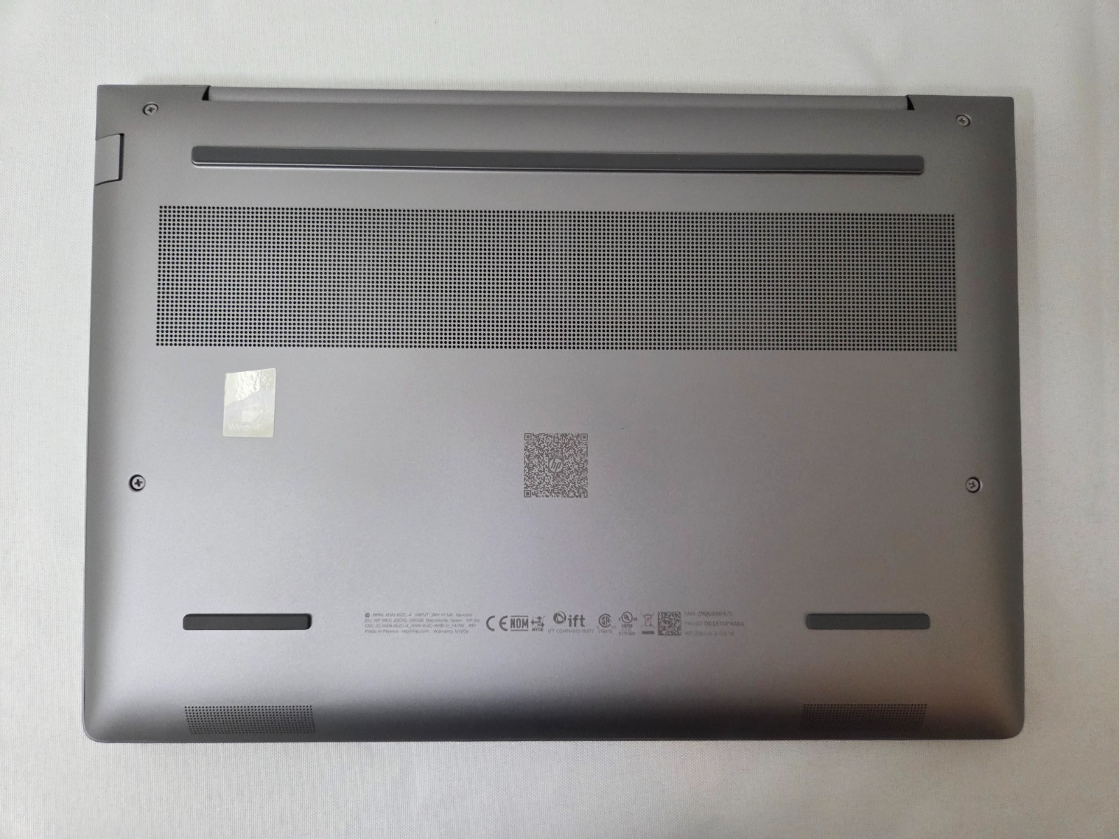 HP ZBook 8 G1i 14″ – Ultra 7 265H, 32GB RAM, 512GB SSD, NVIDIA RTX 500, WARRANTY