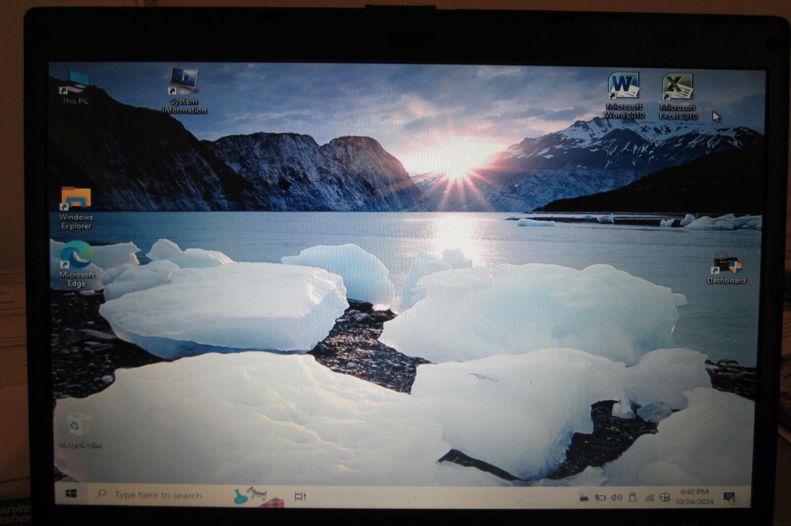 ACER ASPIRE 5515 15.4″ Laptop WIN 10 SSD OFFICE 2010 Power Adapter included
