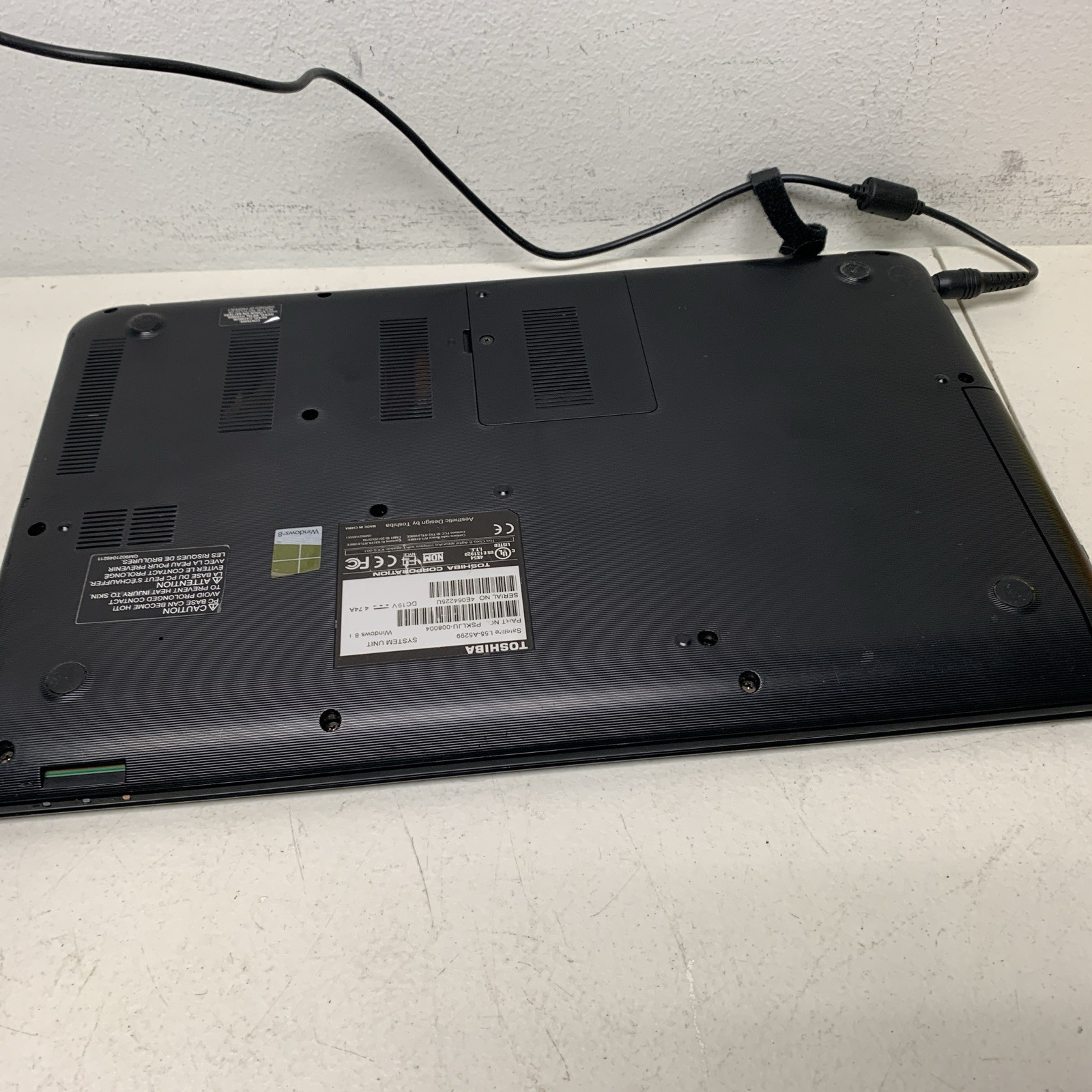 Toshiba Satellite L55-A Core i7-4700MQ 2.40GHz 8GB 1TB Hdd Wind 10h No Batt
