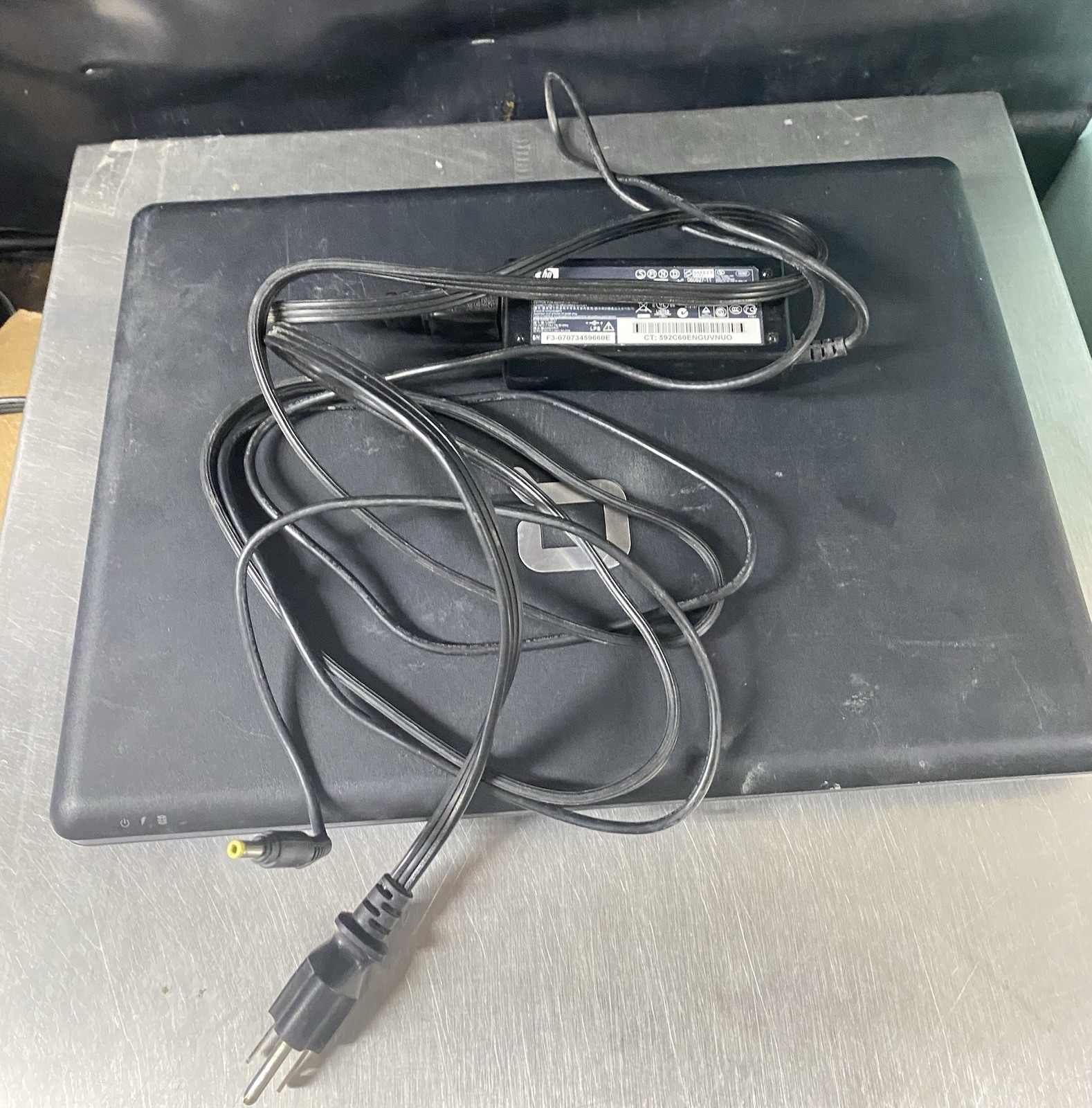 Compaq Presario F700 Laptop AMD Athlon 1GB RAM 160GB HDD Windows Vista Home x32
