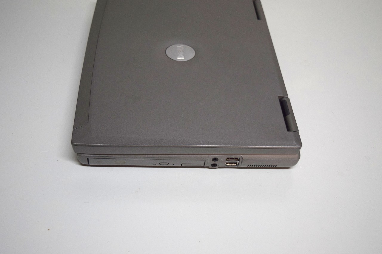 Dell 15″ D810 Laptop Windows XP Pro 32 SP3 – 9 pin Serial Port-RS232-AC Adapter