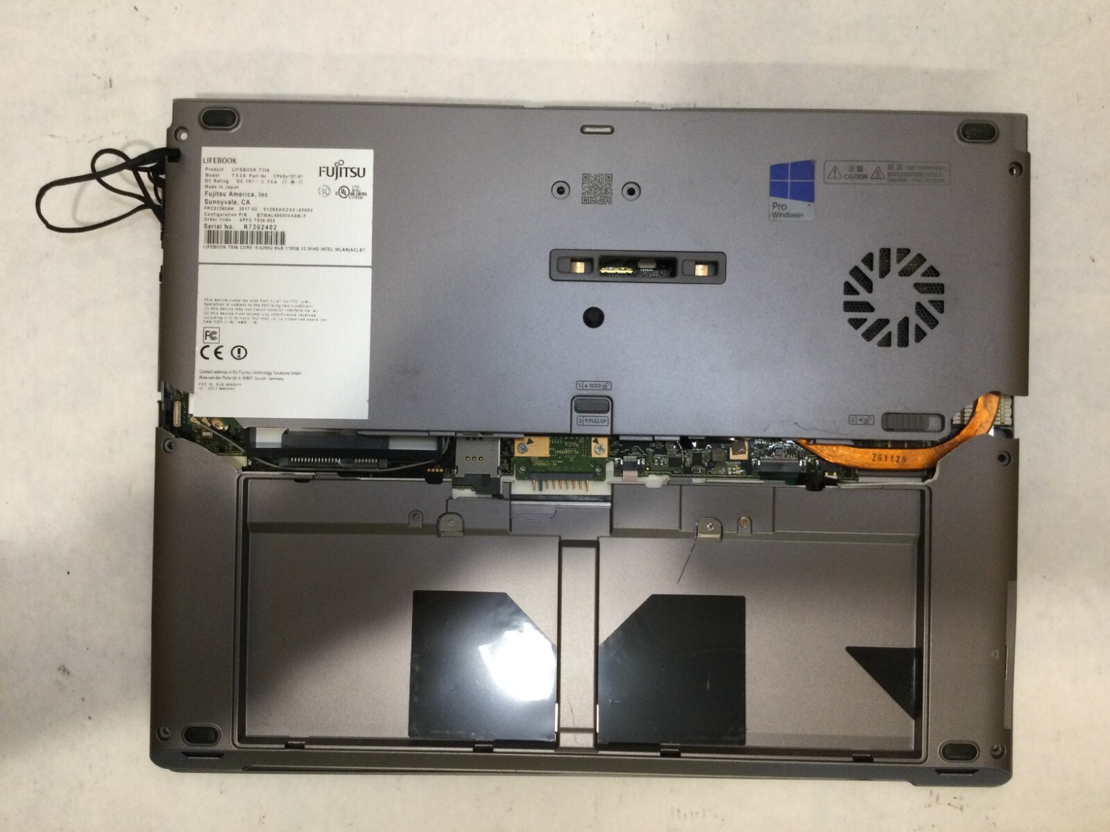 Fujitsu Lifebook T936 13.3” ddr4 MR i5-6200U @ 2.30GHz / (MISSING PARTS!)