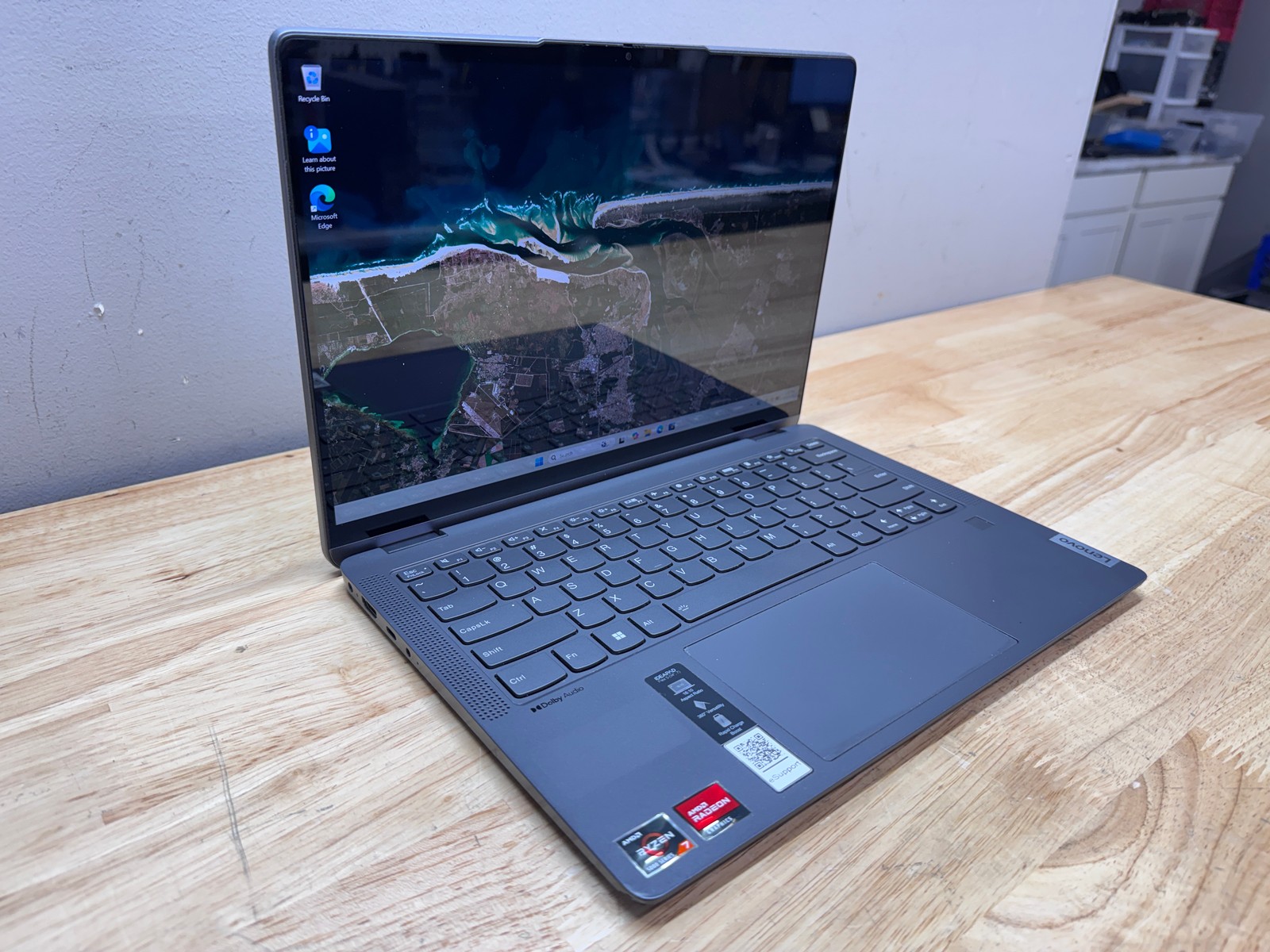 Lenovo Flex 5 14AL67 14″ Laptop AMD Ryzen 7, 256GB SSD, 16GB RAM, W11