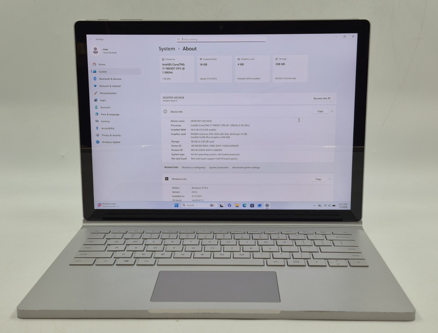 Microsoft Surface Book 3 i7-1065G7 1.30GHz 16GB RAM 256GB SSD Win 11 Pro