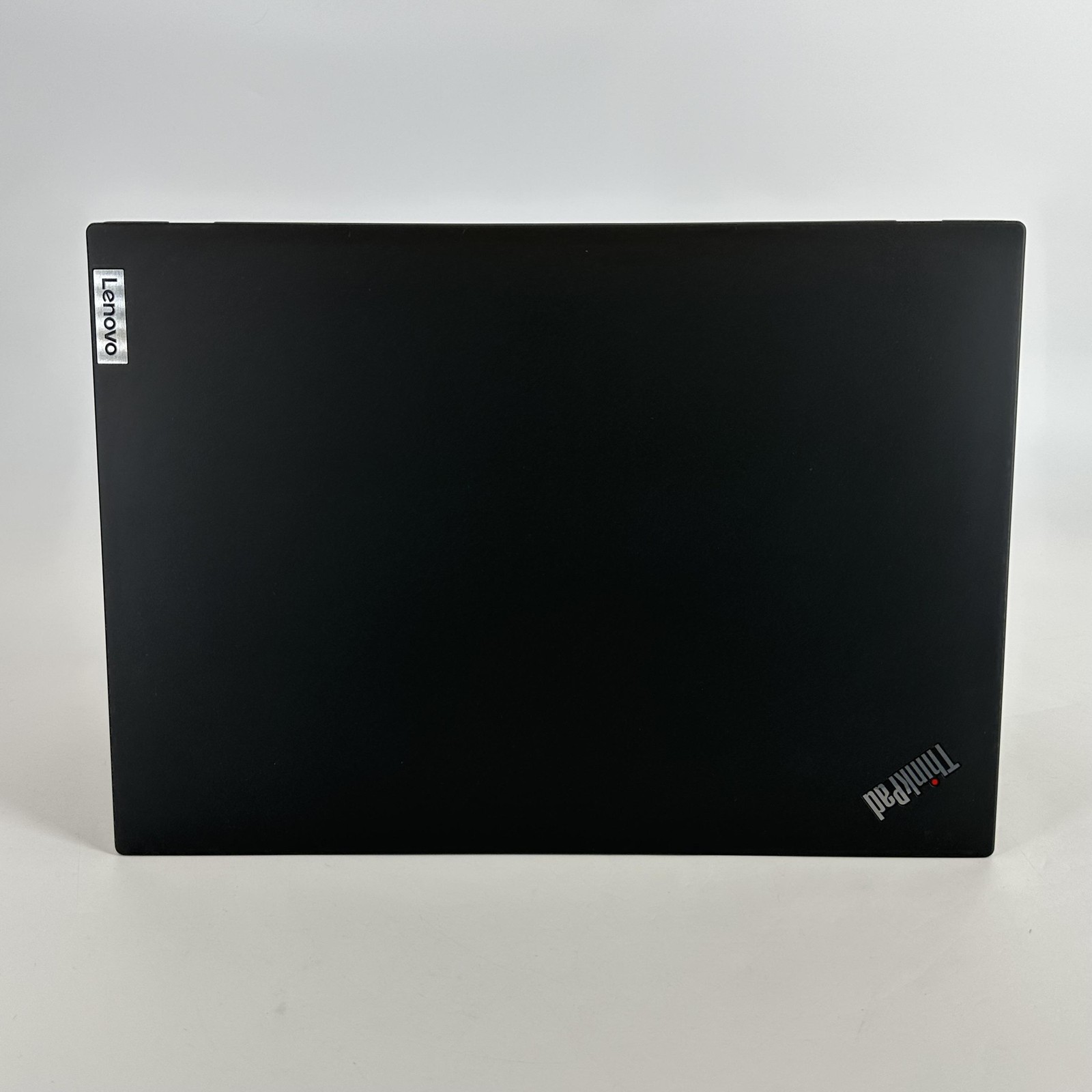 Lenovo ThinkPad T16 Gen 2 FHD+ TOUCH 3.3 GHz Ryzen 7 PRO 7840U 16GB 512GB SSD