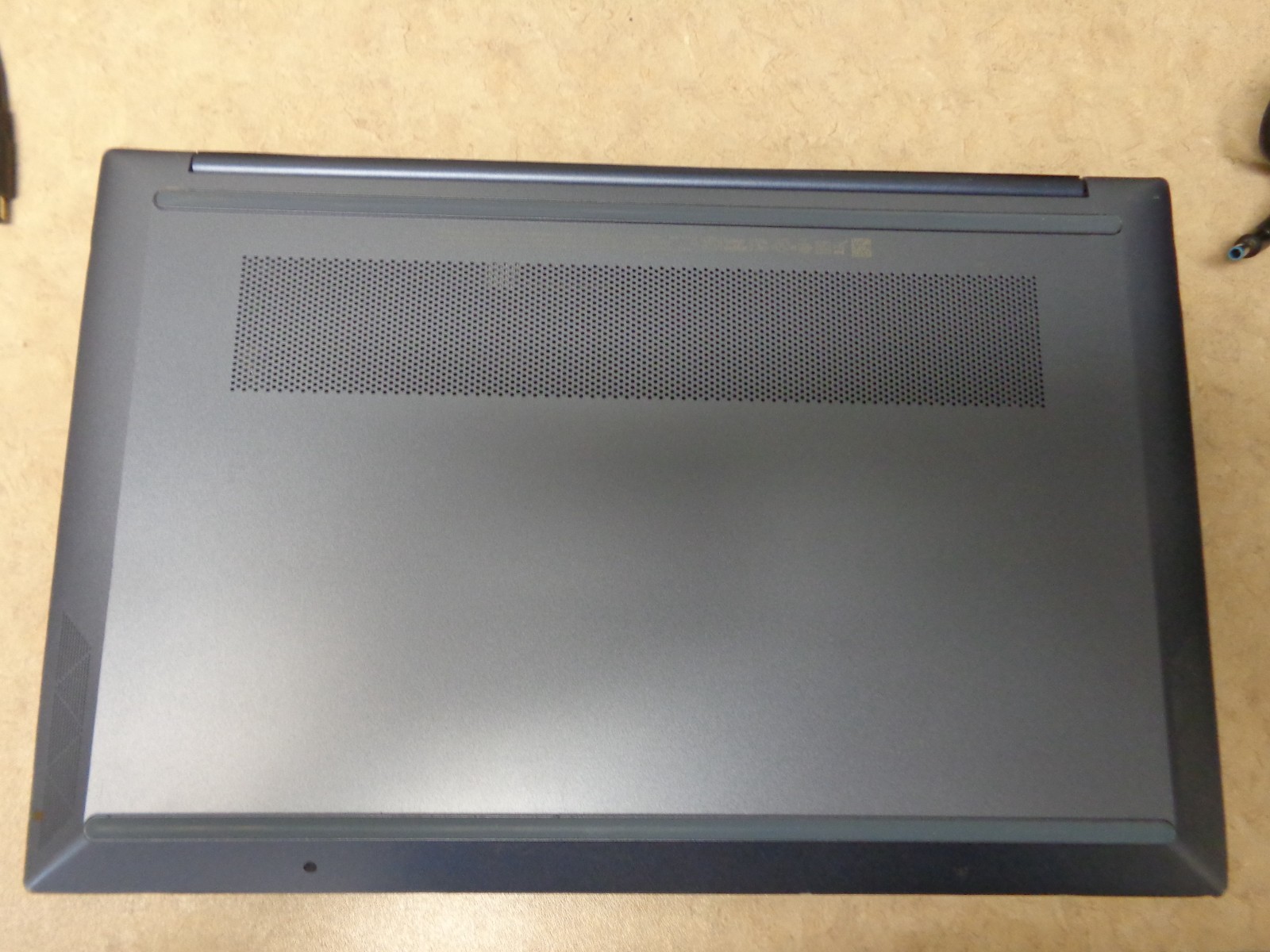HP 15-eh0090wm Pavilion 15.6″ FHD Ryzen 5 4500U 2.38GHz AMD Radeon 8GB 500GB SSD