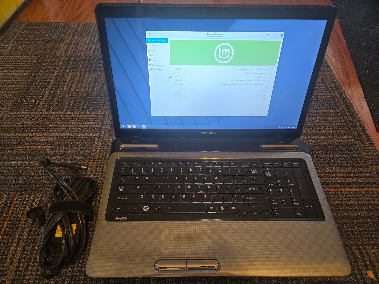 Toshiba Satellite L775D-S7222 17.3″ Laptop AMD A6-3400M 4GB RAM 500GB HDD Win7