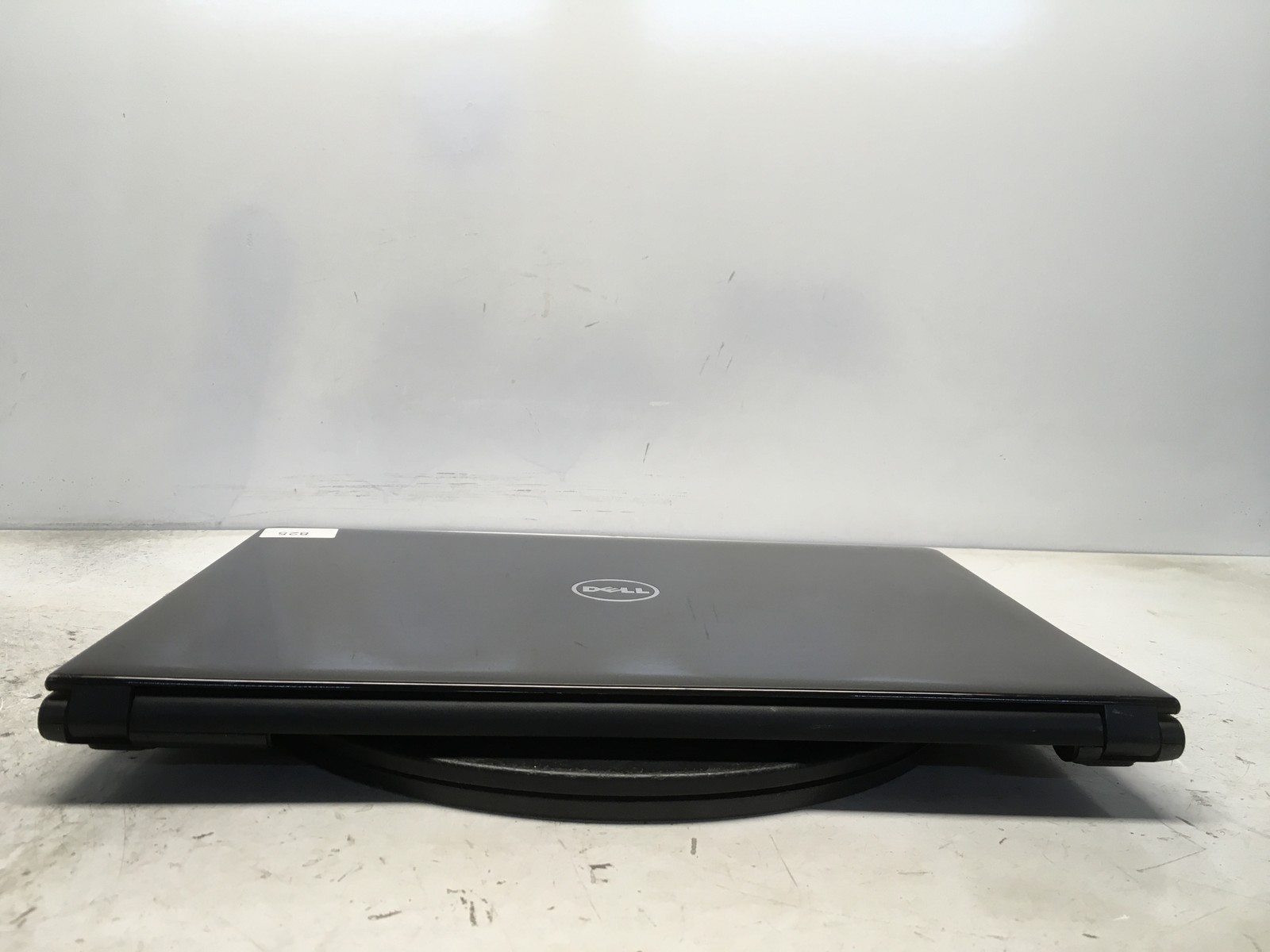 Dell Inspiron 5558 Intel i3-5015U 2.1GHz 6 GB NO HDD No Batt