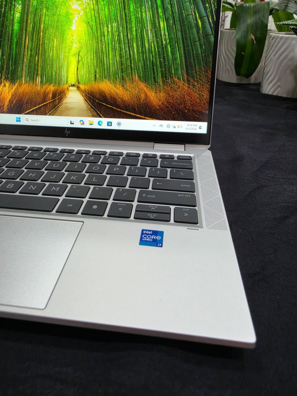 HP EliteBook x360 1030 G8 13.3″ i7-1185G7 16GB 1TB SSD LTE Win 11 Pro 2-in-1