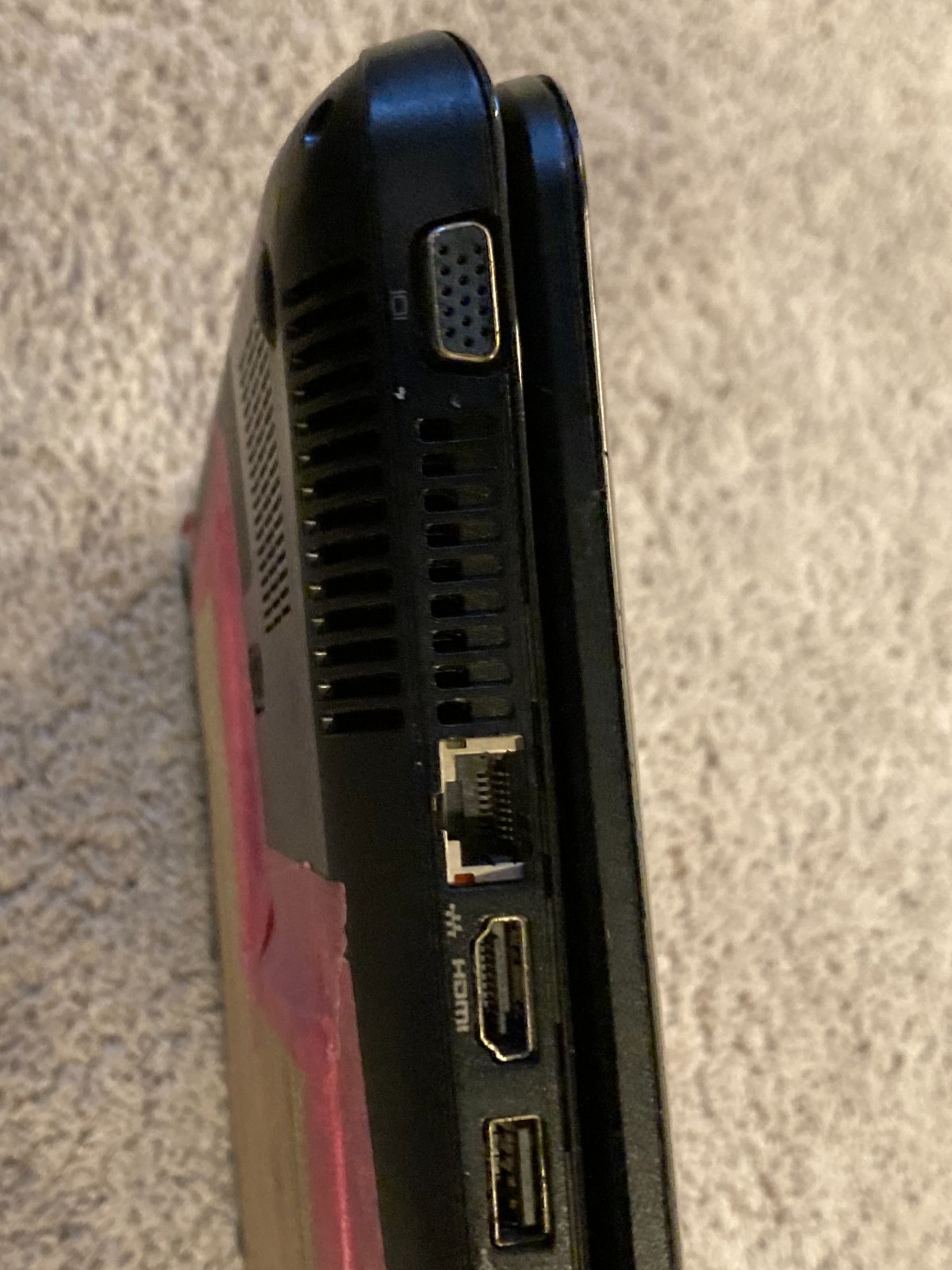 HP Pavilion G7 Notebook 250GB HDD/AMD A4/12GB RAM/Fedora