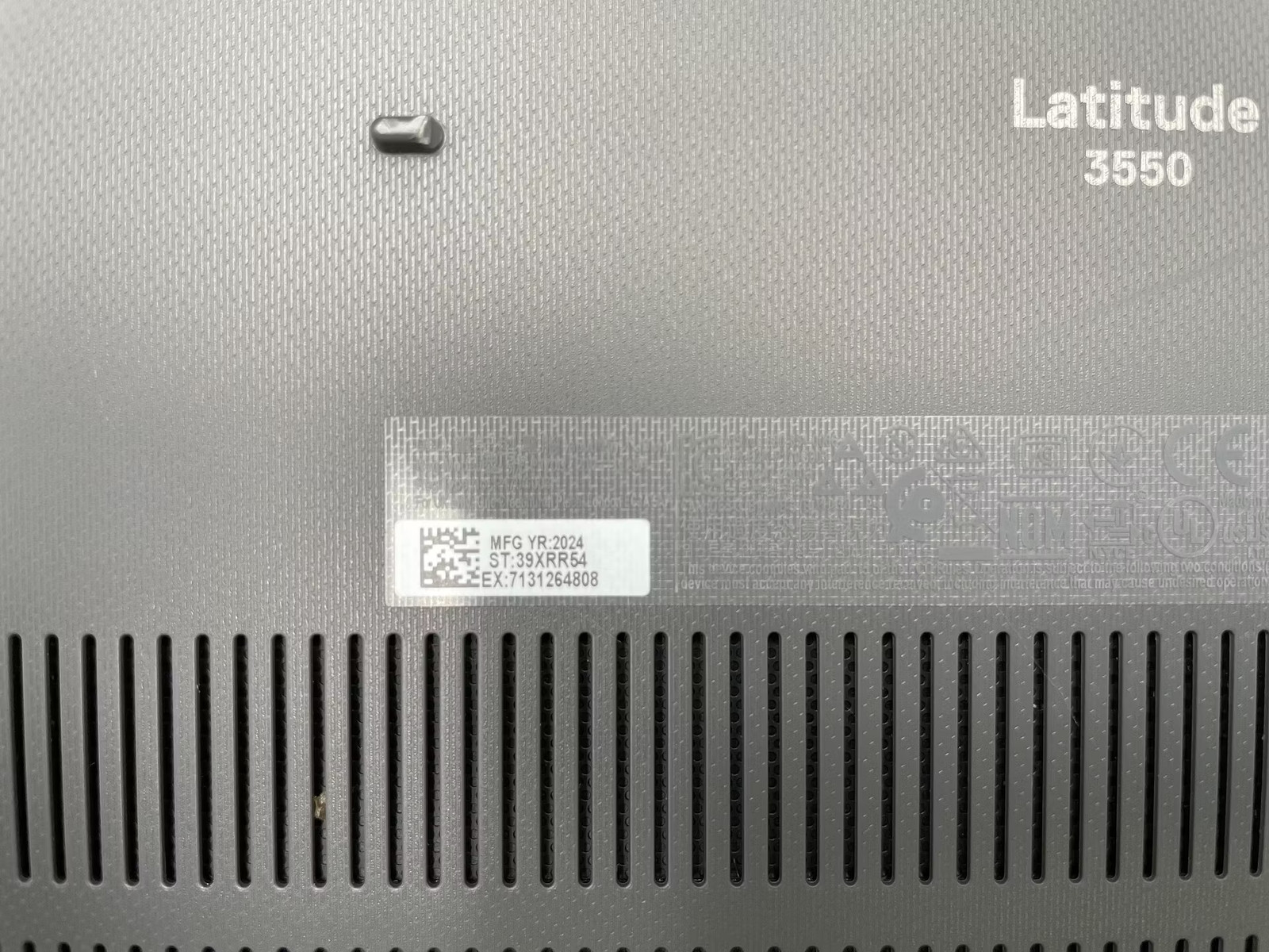 Dell Latitude 3550 Used 15.5″ (i7-1355U-16GB-256GB NVMe)