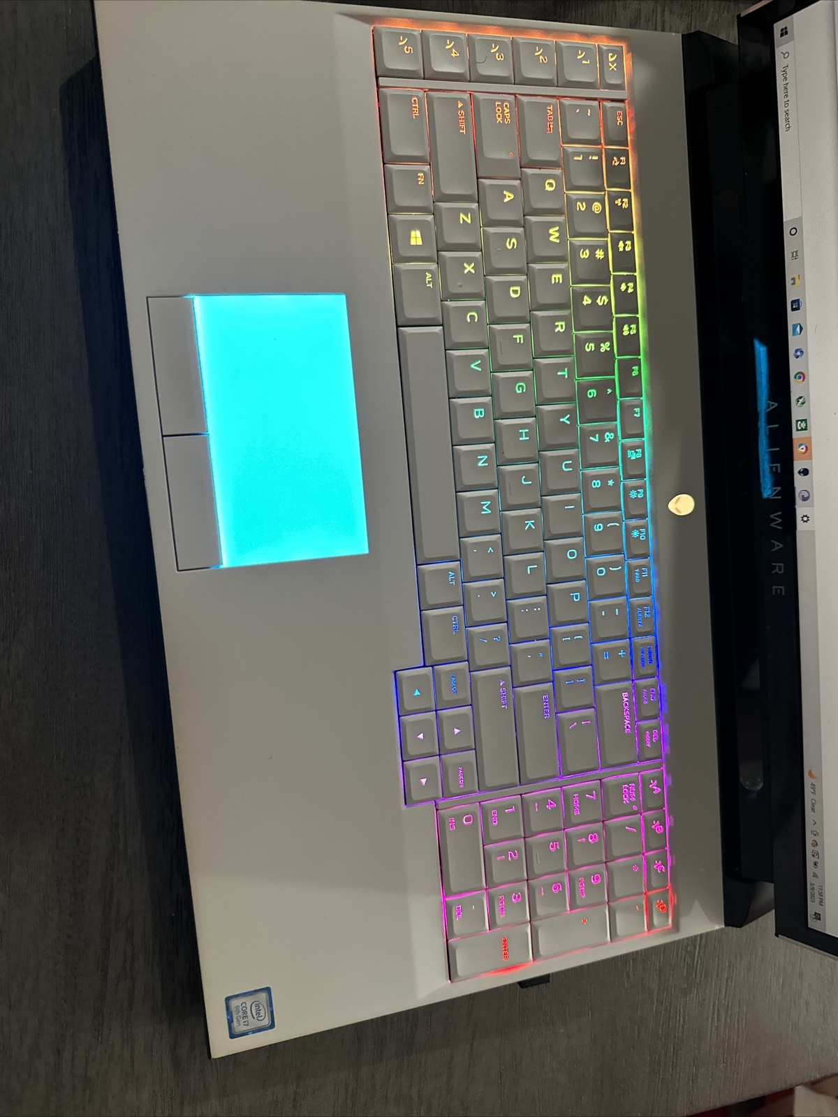 Alienware Area 51m R1 Core i7-9700K 3.6GHz RTX 2070