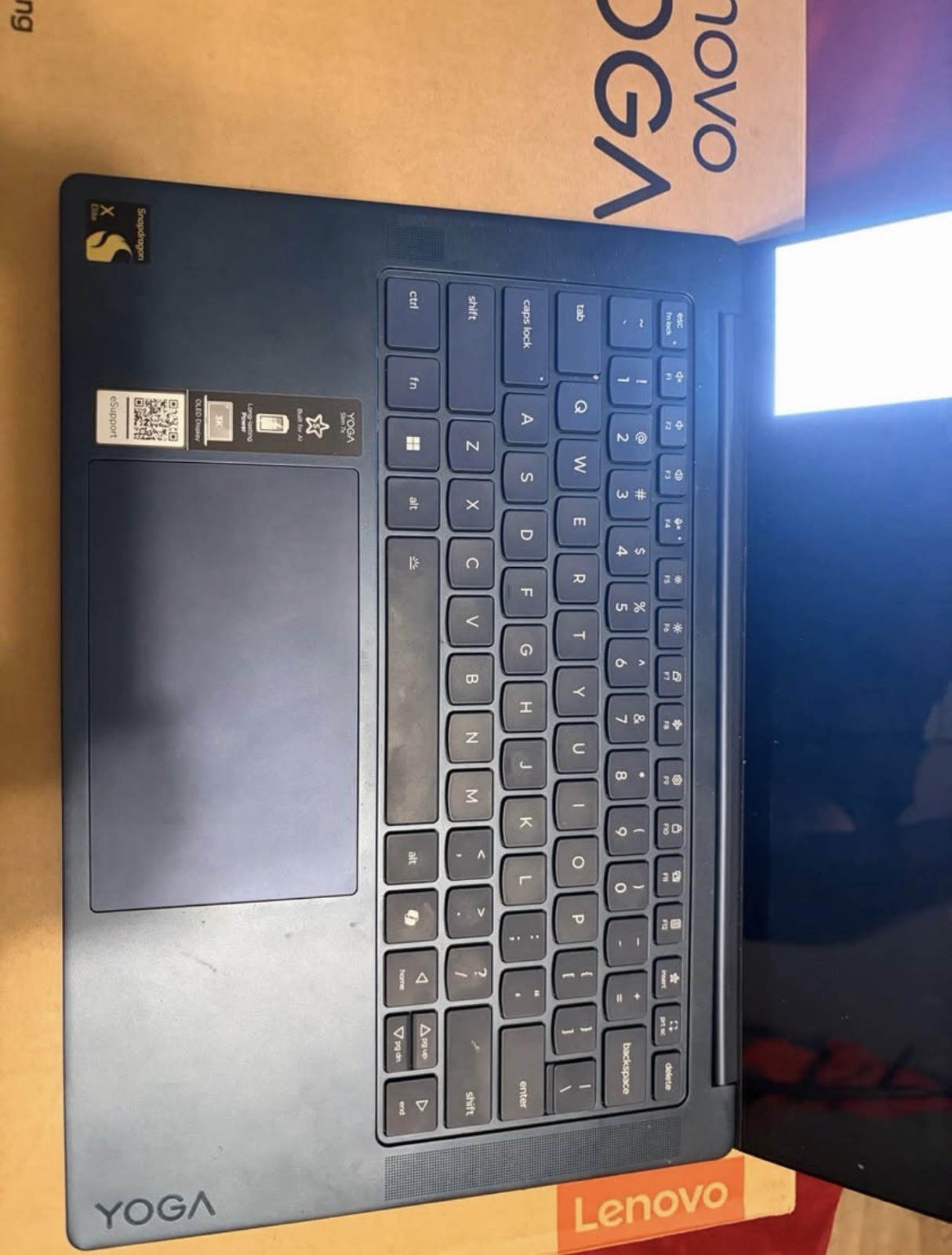 Lenovo Yoga Slim Oled 7x 14.5″ Snapdragon X Elite 32GB SSD 3K Blue W11 512