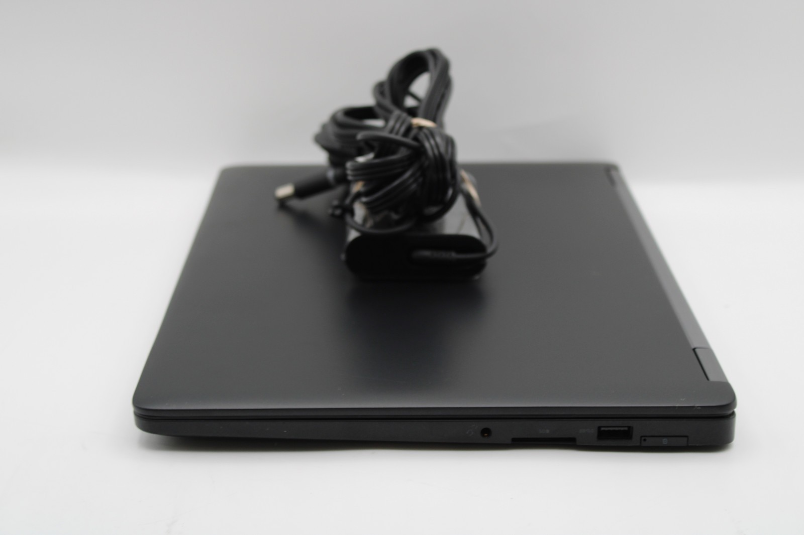 Dell Latitude E7470 _ i7-6600U @ 2.6 _ 8GB RAM _ 256GB SSD _ No OS / BATTERY