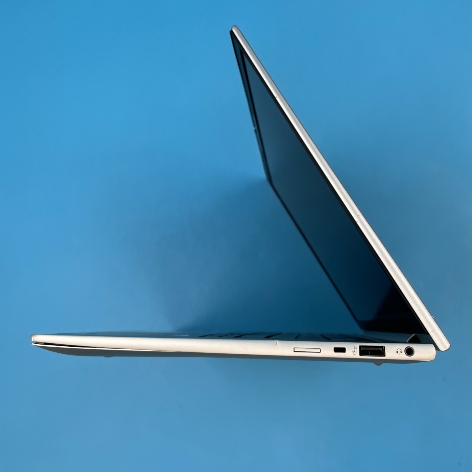 HP EliteBook 840 G11 | Ultra 5 135U | 32GB RAM | 512GB SSD | NO OS | 92% BATT