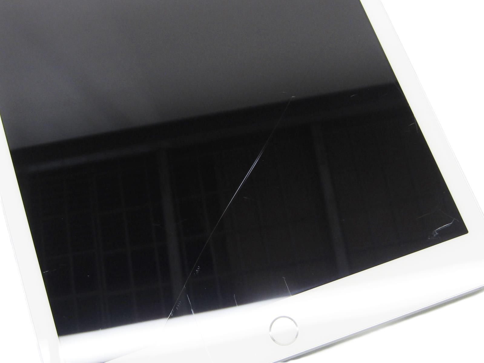 Apple iPad 7 A2197 7,11 32GB 10.2″ | Color: Silver | WiFi Only | Battery: 100%