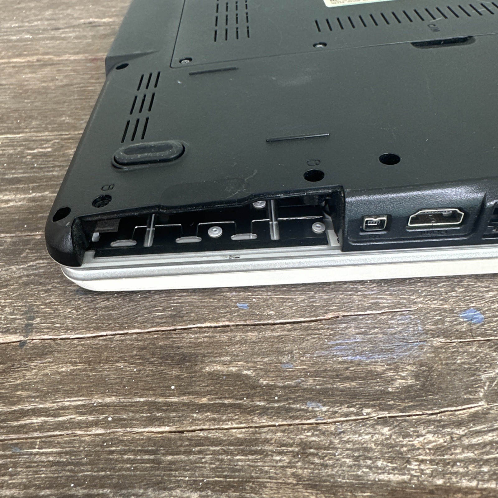 Dell Inspiron 1525 Laptop