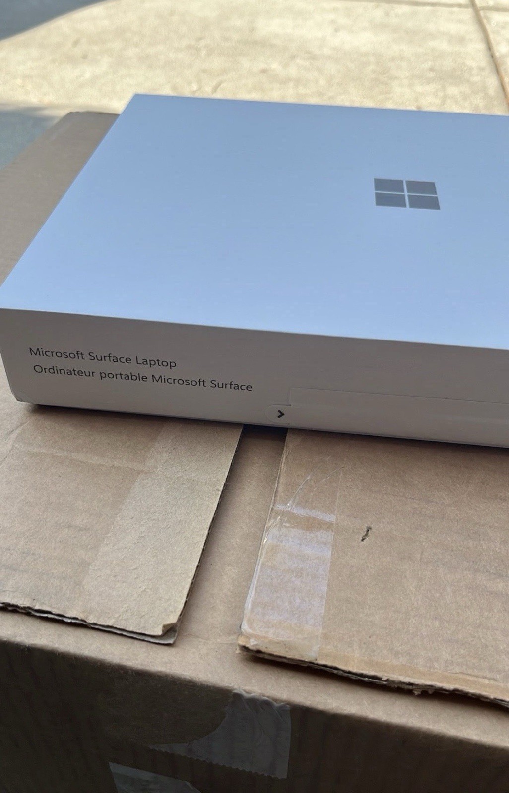 Microsoft Surface Laptop 15″ Silver i7-1255U 16GB 256GB SSD Windows 11