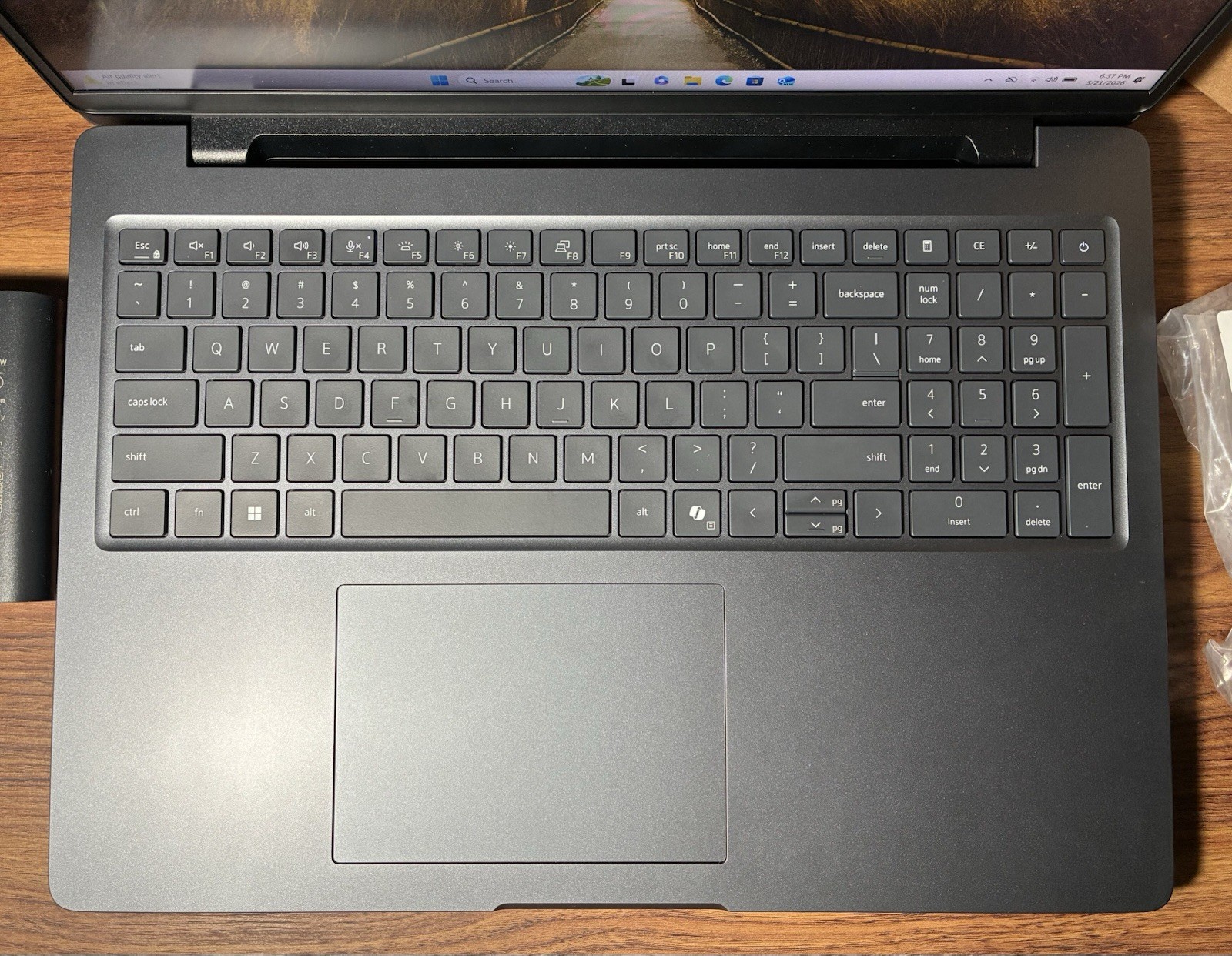 Grade A DELL Pro Max MC16250 Ultra 5 235H 16GB 512GB LTE 16″ FHD+ 2Yrs Warranty!