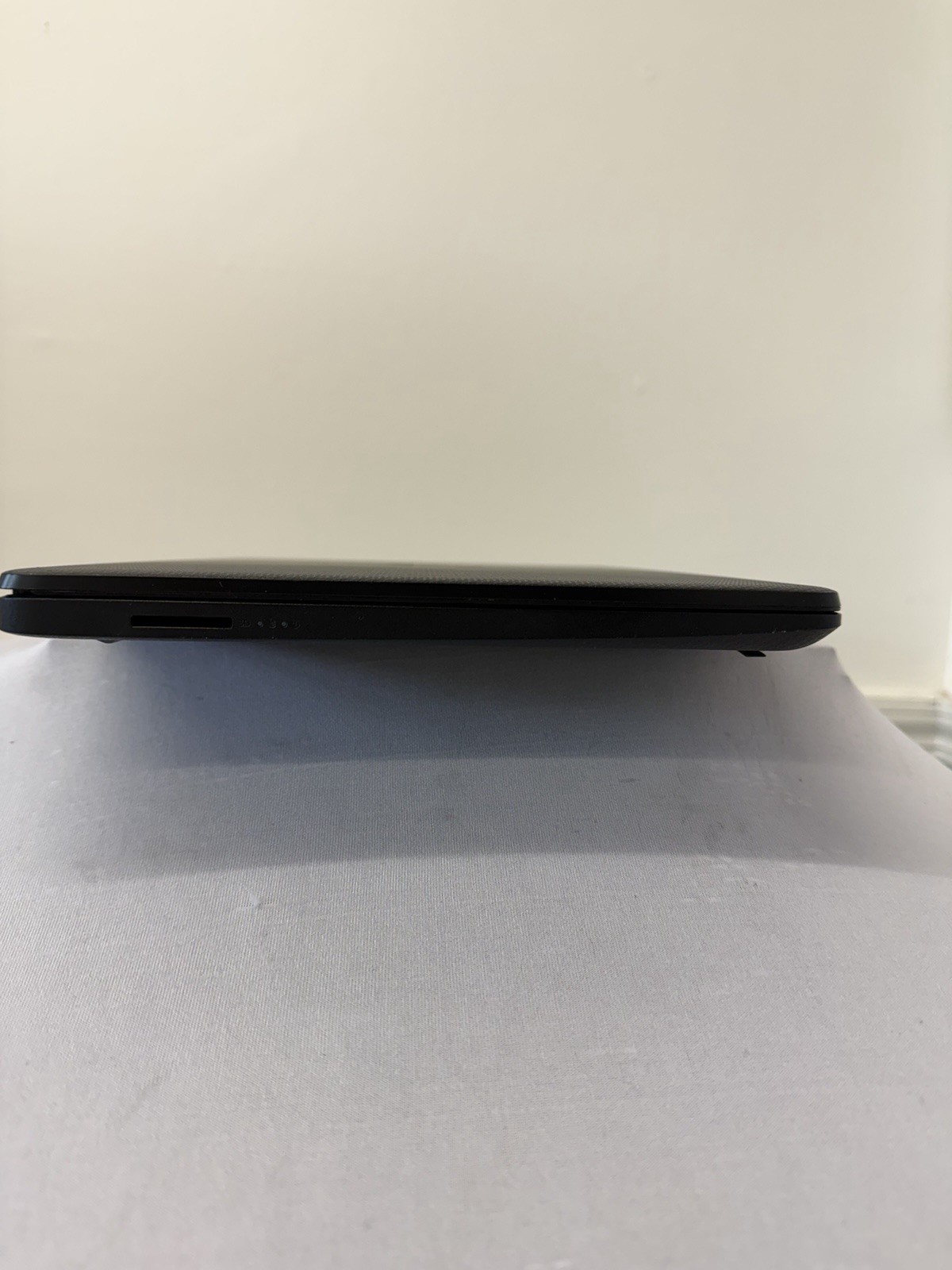 HP 14-dq0001dx Laptop – Good Screen – Intel Celeron N4020 – Read Des