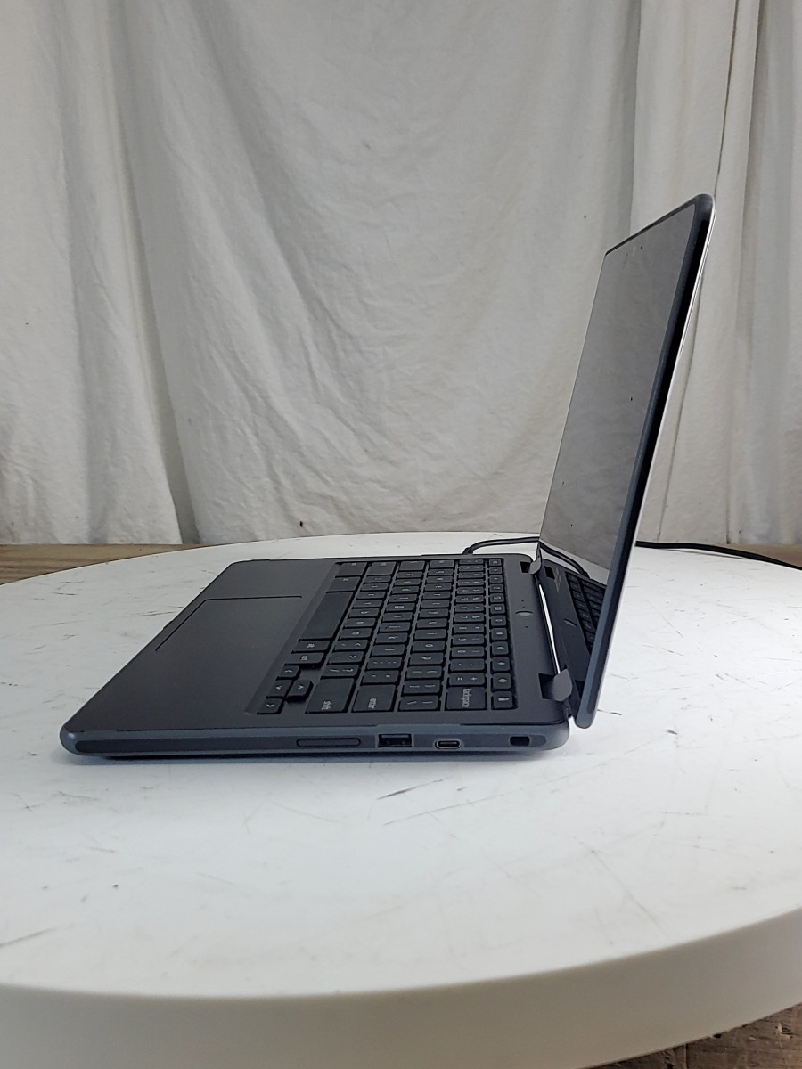 ASUS C213S Chromebook Celeron N3350 32GB 4GB SEE NOTES
