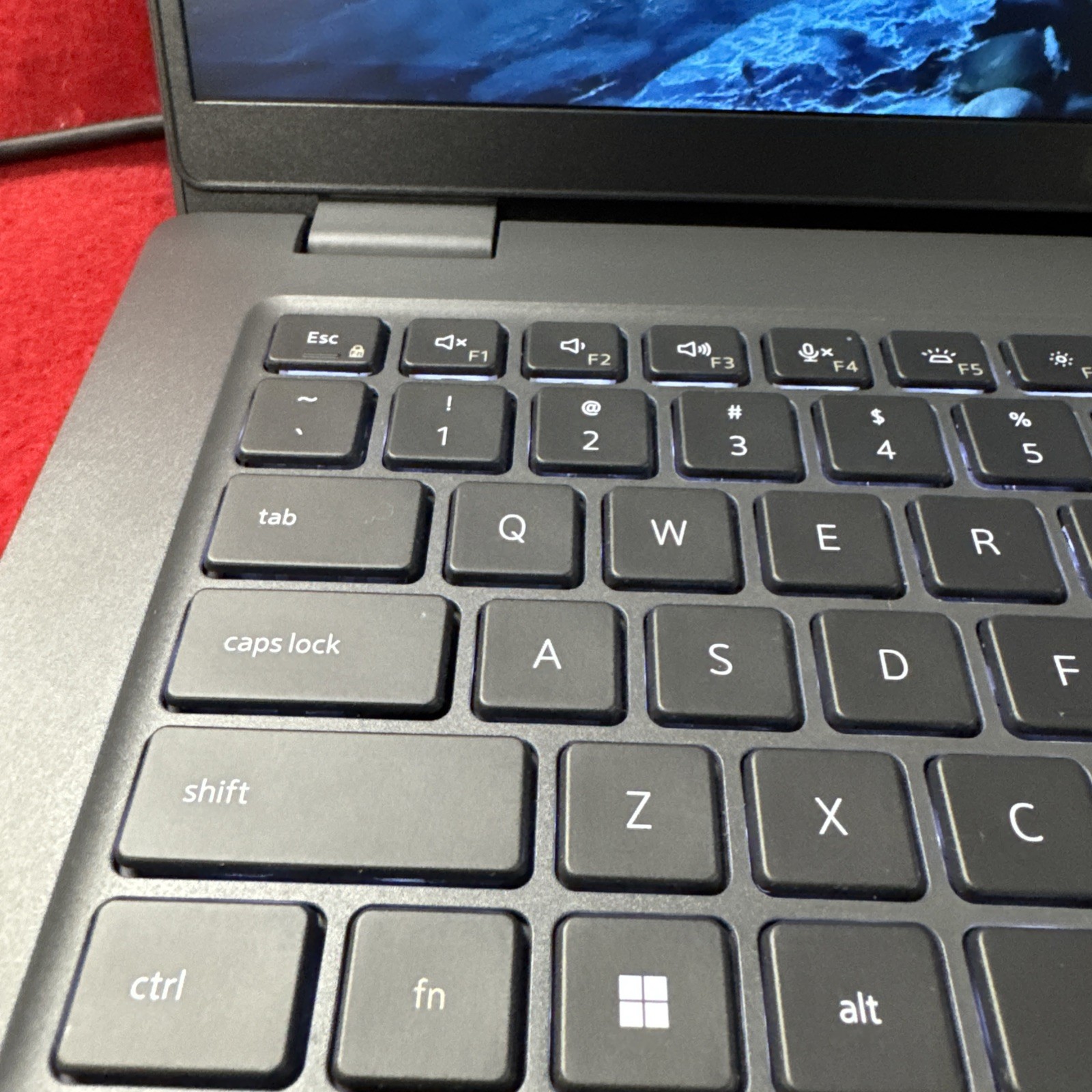 Dell Latitude 3450 14″ 13th Gen Intel® Core™ i5-1335U 1.30 GHz Laptop 8GB Ram