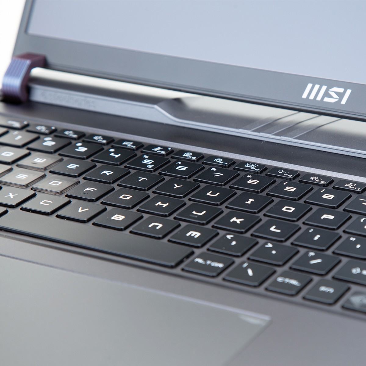 MSI Vector GP78 HX 13VI-294TAA 17.3″ QHD 240Hz Laptop – Cosmo Gray SKU#2017245