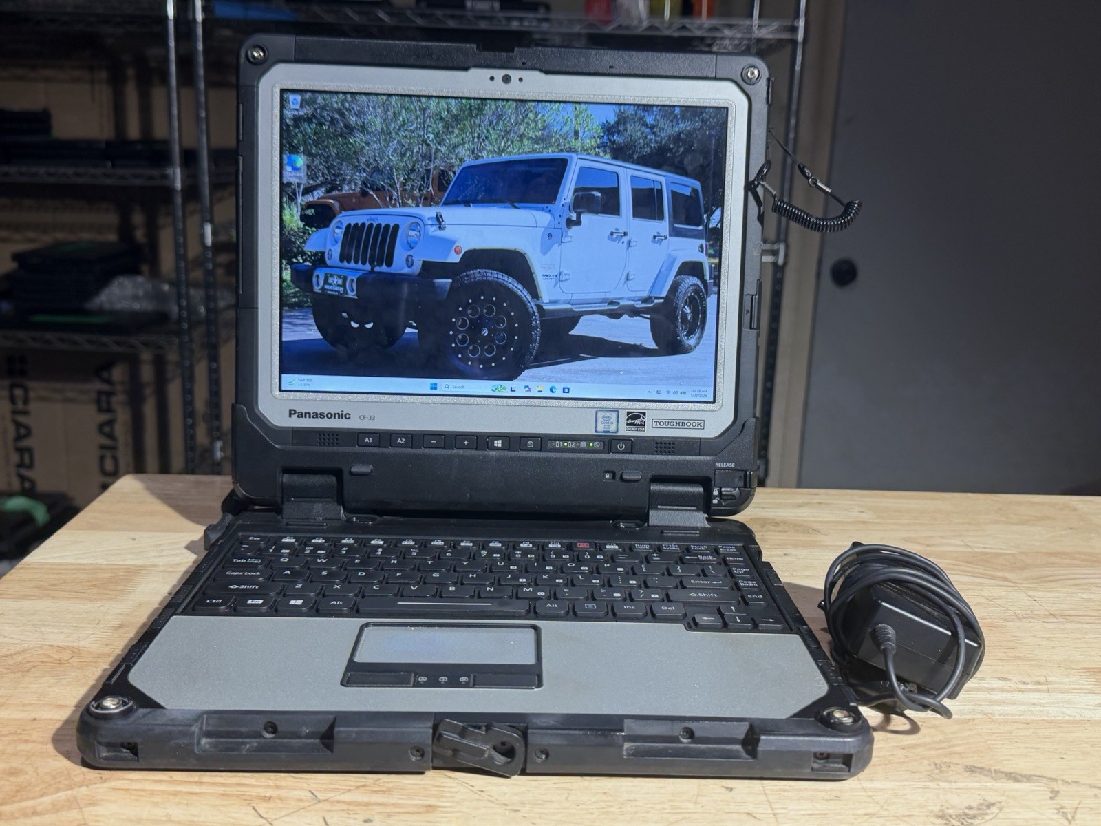 Panasonic ToughBook CF-33 i5-6300U 8GB Ram 256 SSD Win11 Pro. Touchscreen