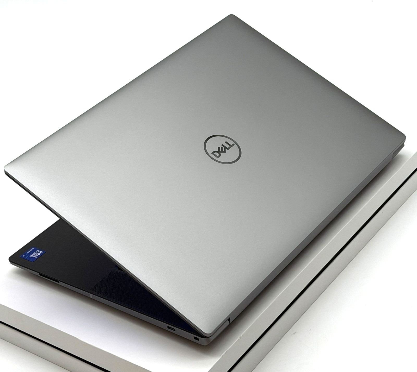 2025 Dell Precision 5690 16 3.8GHz Ultra 7 165H 64GB RTX 2000 Ada – WORKSTATION!