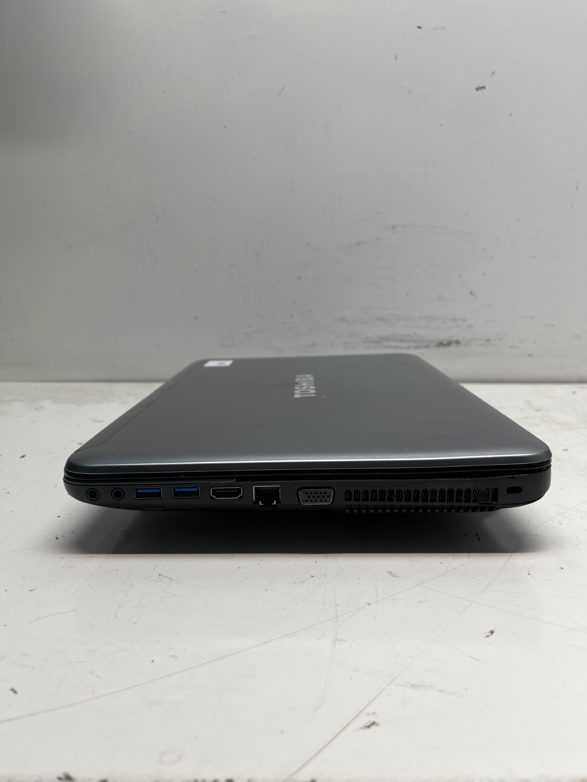 Toshiba Satellite S855-S5254 Intel Core i7 NO HDD