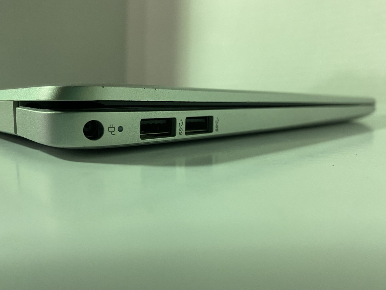 HP Notebook 15-dy1xxx i3-1005G1 1.2GHz 8gb RAM 250GB SSD Win 10