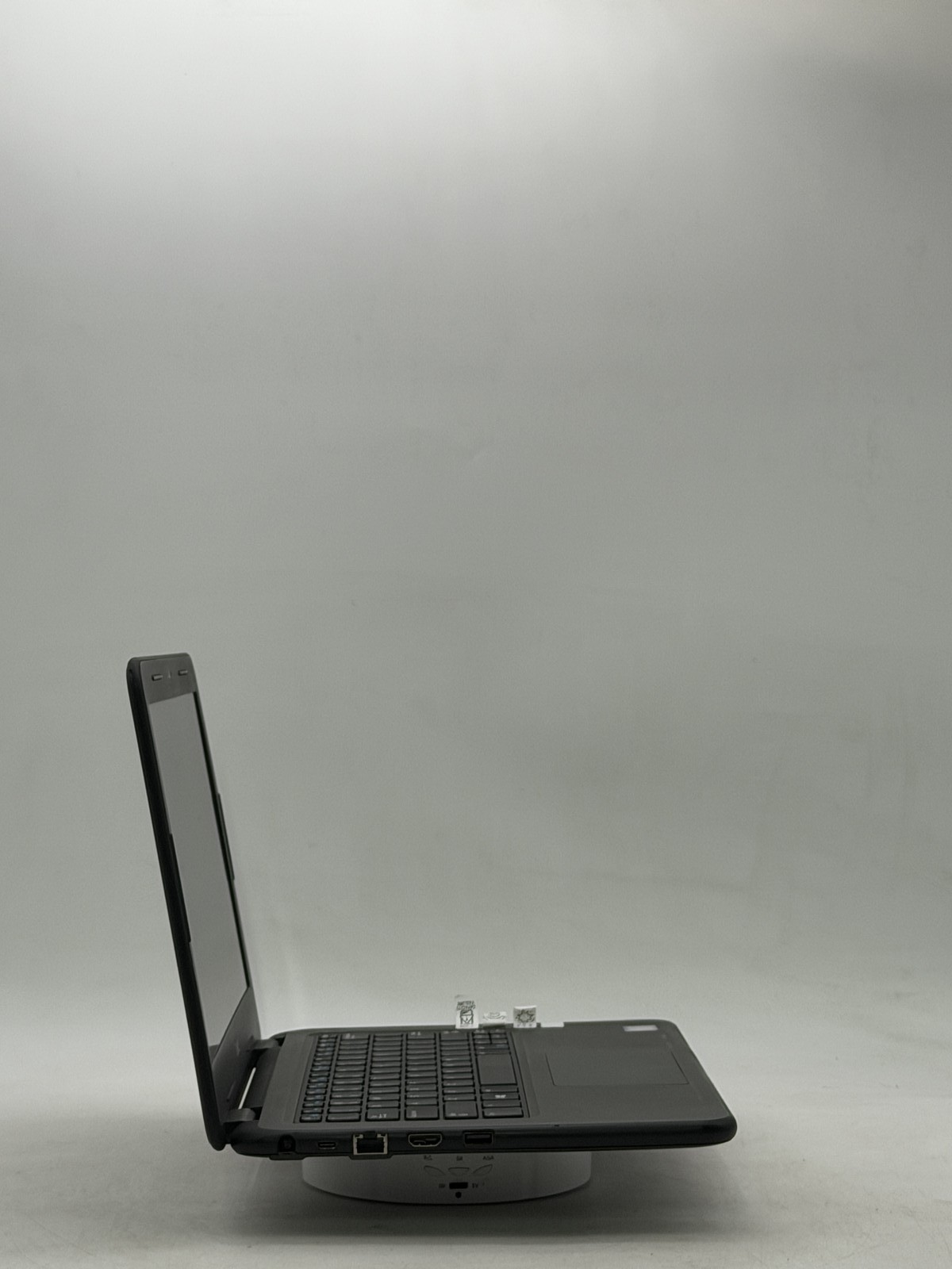 Dell Latitude 3310 13.3in i5-8265U 8GB 128GB NO OS *Read*