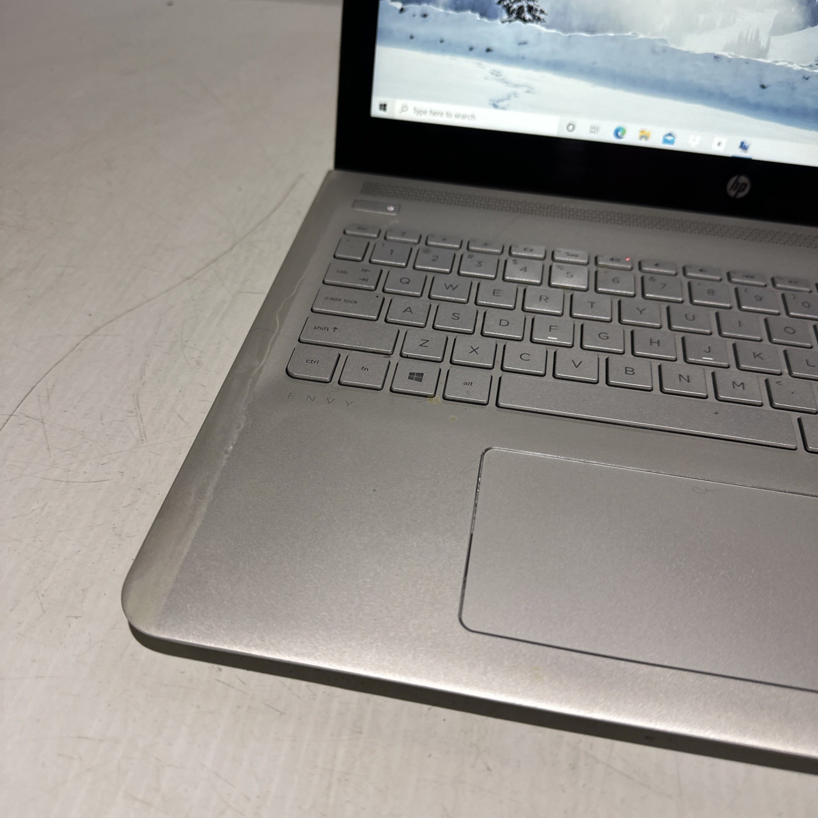 Hp Envy 15″ Notebook i7-7500u 8gb Ram 256gb SSD Windows 10 Home