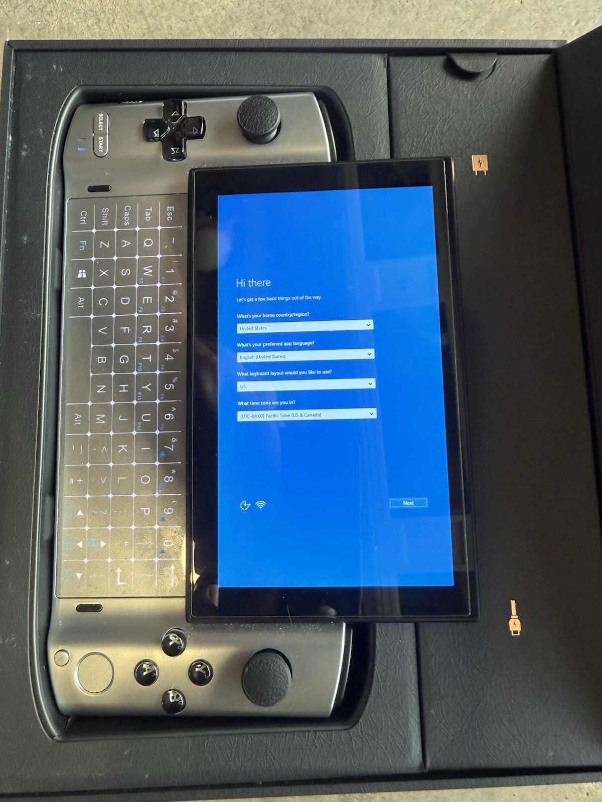 GPD Win 3, i7 1165G7, 16gb RAM , 1TB SSD, Great Condition, with case
