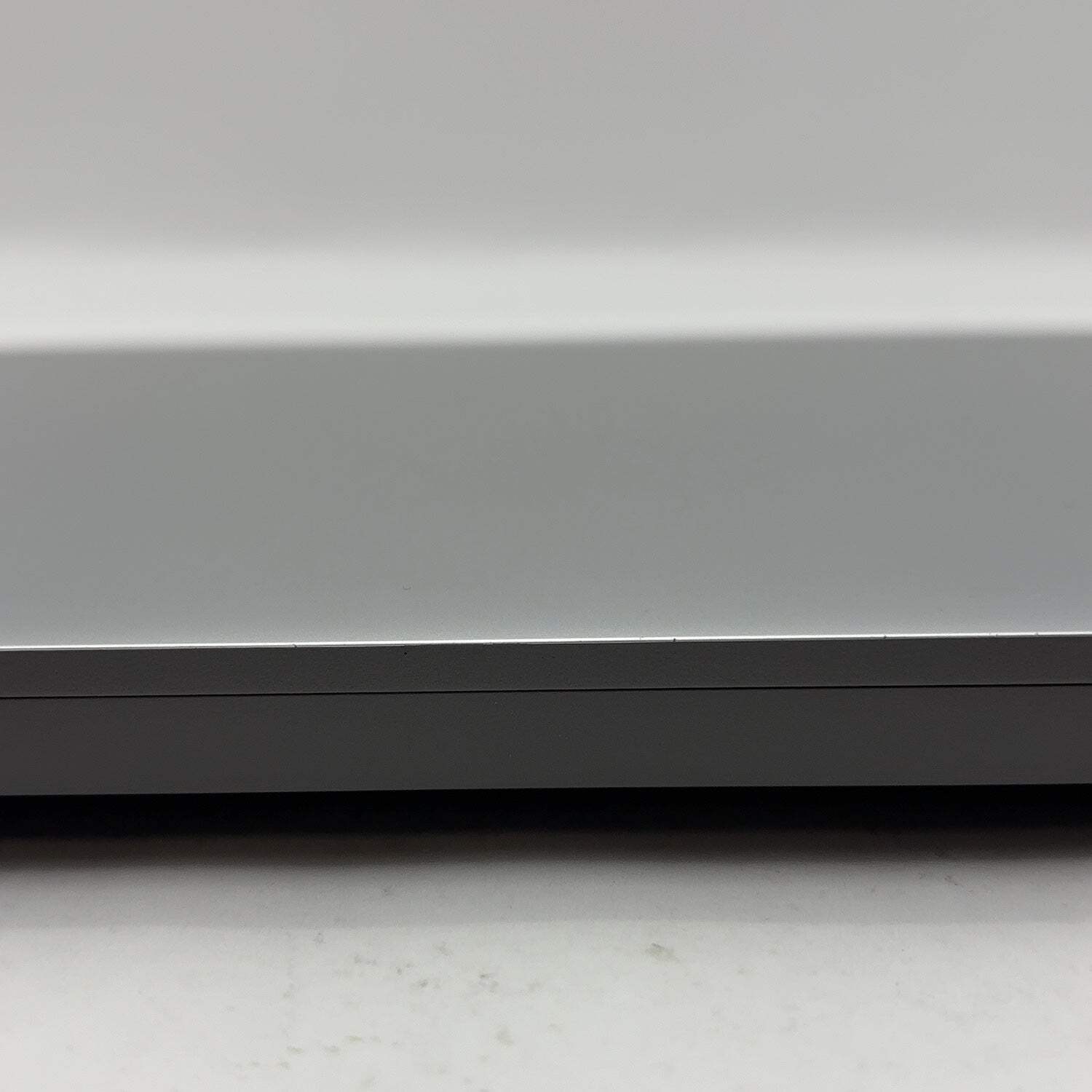 Lenovo IdeaPad 1 MMC 14″ Pentium Silver N6000 1.1GHz 4GB RAM 128GB SSD