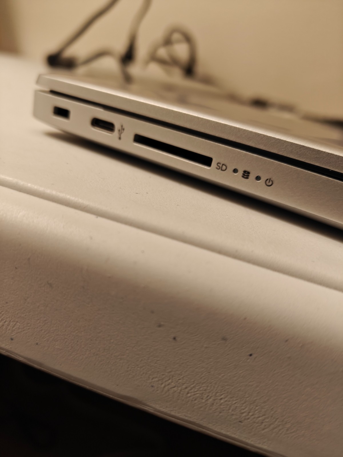 HP 14-dk0002dx laptop 128GB SSD 4GB RAM AMD A9 Processor win10 home