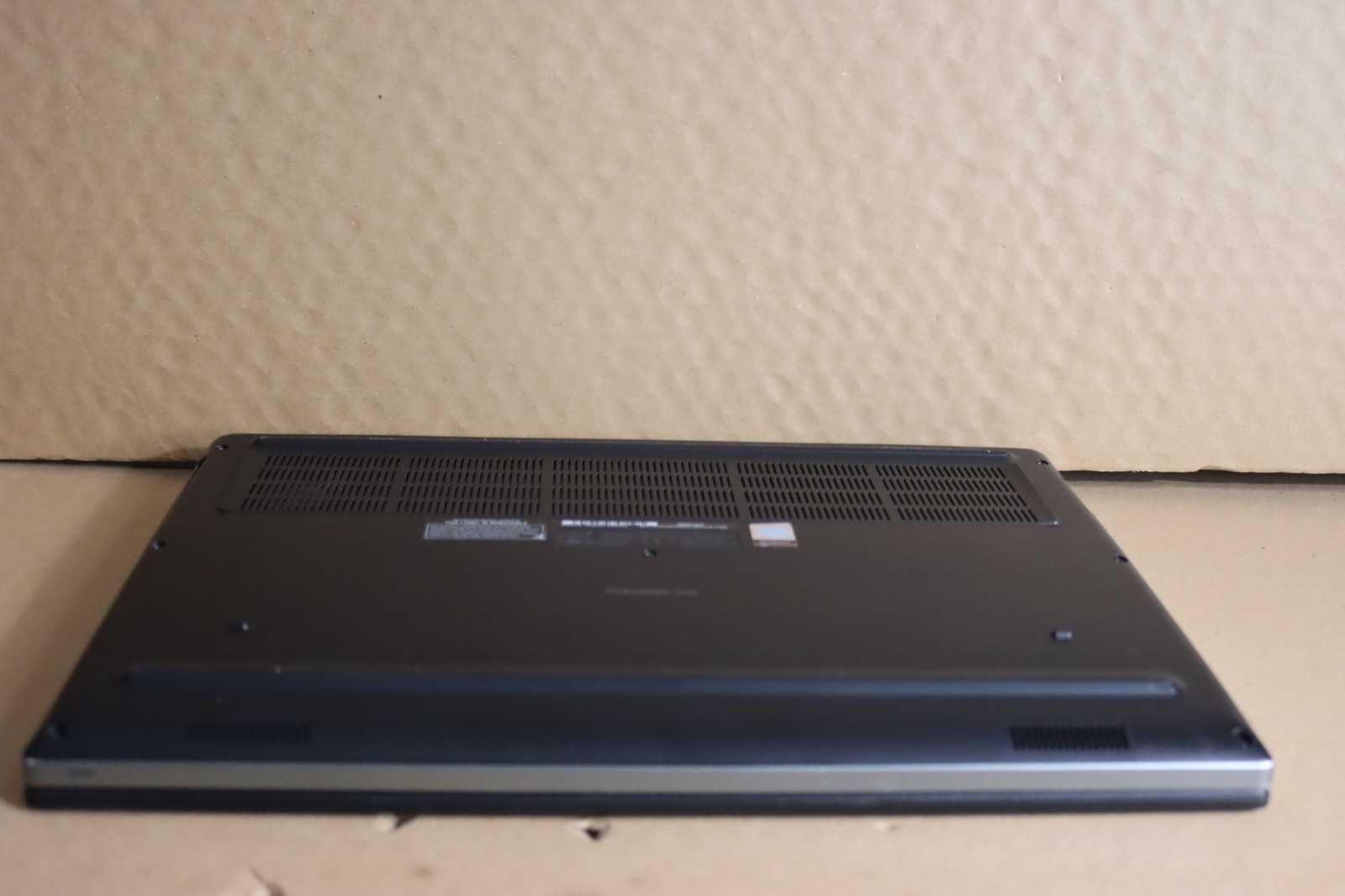 Dell Precision 7530 15.6” 256GB, Intel Core i7 8th Gen., 2.60GHz, 16GB Radeon