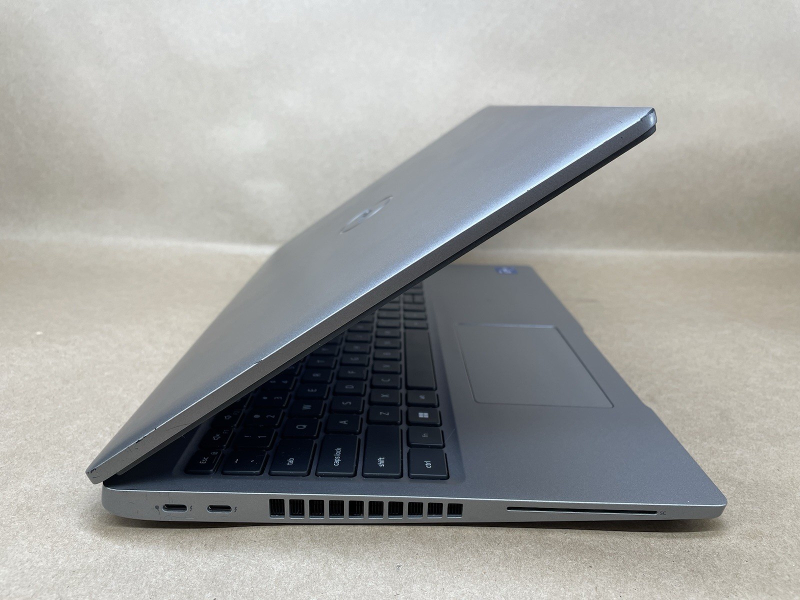 Dell Latitude 5520, i7-1185G7 @ 3.0GHz 16GB RAM 512GB SSD Win11 Pro